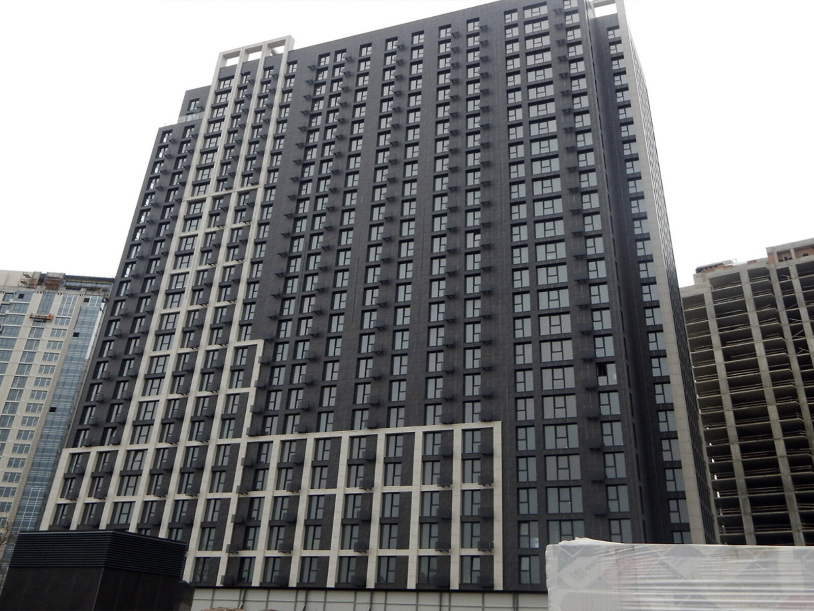 Продаж двокімнатної квартири в Києві, на вул. Андрія Верхогляда 30, район Чорна Гора фото 1