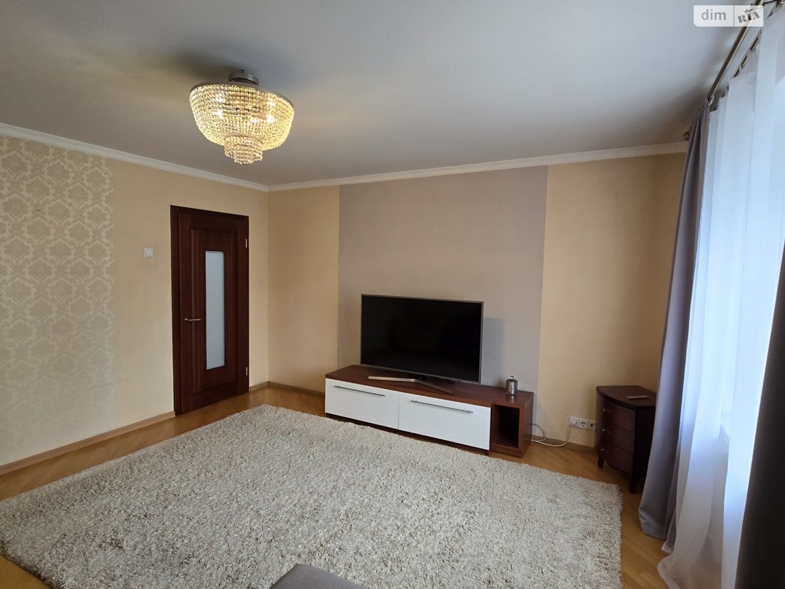 Продажа трехкомнатной квартиры в Киеве, на ул. Михаила Бойчука 34А, район Черная Гора фото 1 Продажа трехкомнатной квартиры в Киеве, на ул. Михаила Бойчука 34А, район Черная Гора фото 1