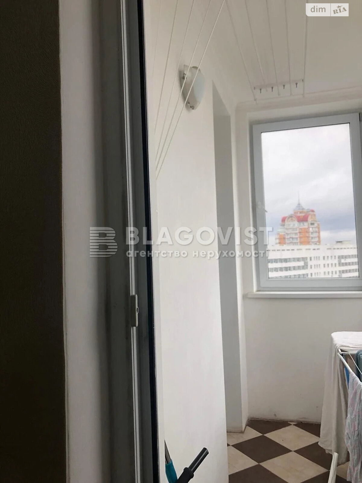Продажа трехкомнатной квартиры в Киеве, на бул. Николая Михновского 14-16, район Черная Гора фото 1 Продажа трехкомнатной квартиры в Киеве, на бул. Николая Михновского 14-16, район Черная Гора фото 1