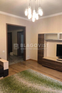 Продаж двокімнатної квартири в Києві, на бул. Миколи Міхновського 14-16, район Чорна Гора фото 2