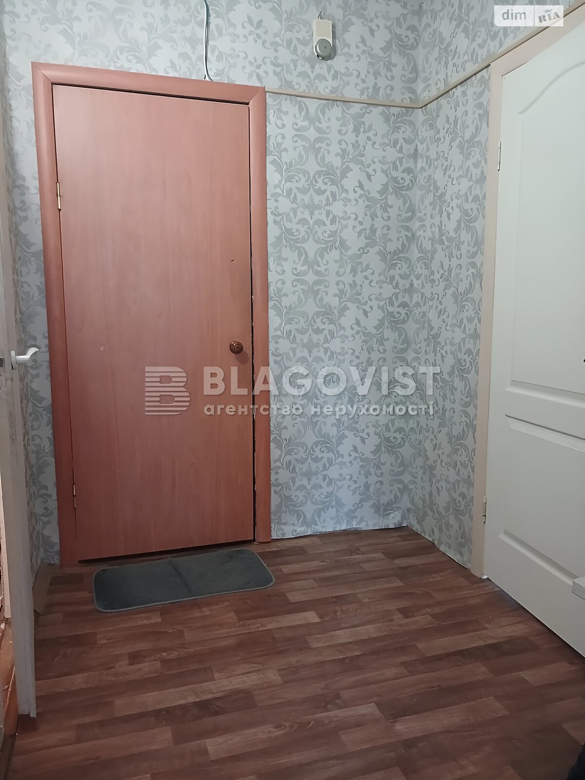 Продаж однокімнатної квартири в Києві, на просп. Червоної Калини 93А, фото 1 Продаж однокімнатної квартири в Києві, на просп. Червоної Калини 93А, фото 1
