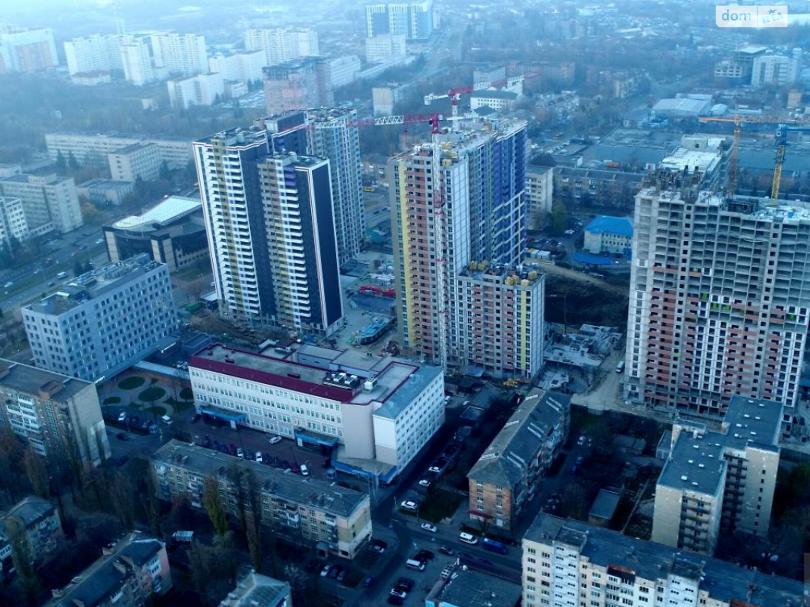 Продажа однокомнатной квартиры в Киеве, на просп. Воздушных Сил 56, район Чоколовка фото 1
