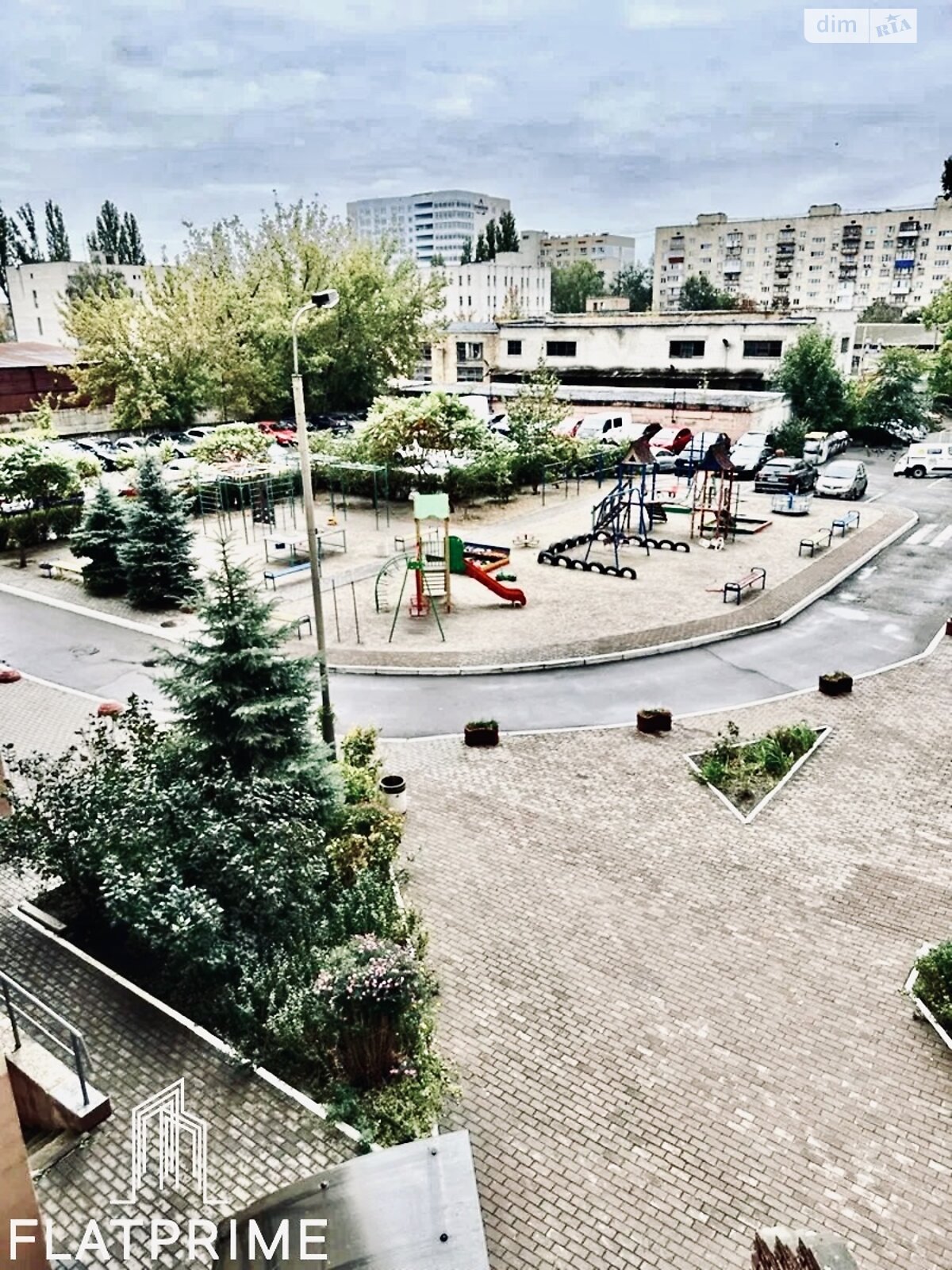 Продаж трикімнатної квартири в Києві, на вул. Смілянська 15, район Чоколівка фото 1 Продаж трикімнатної квартири в Києві, на вул. Смілянська 15, район Чоколівка фото 1