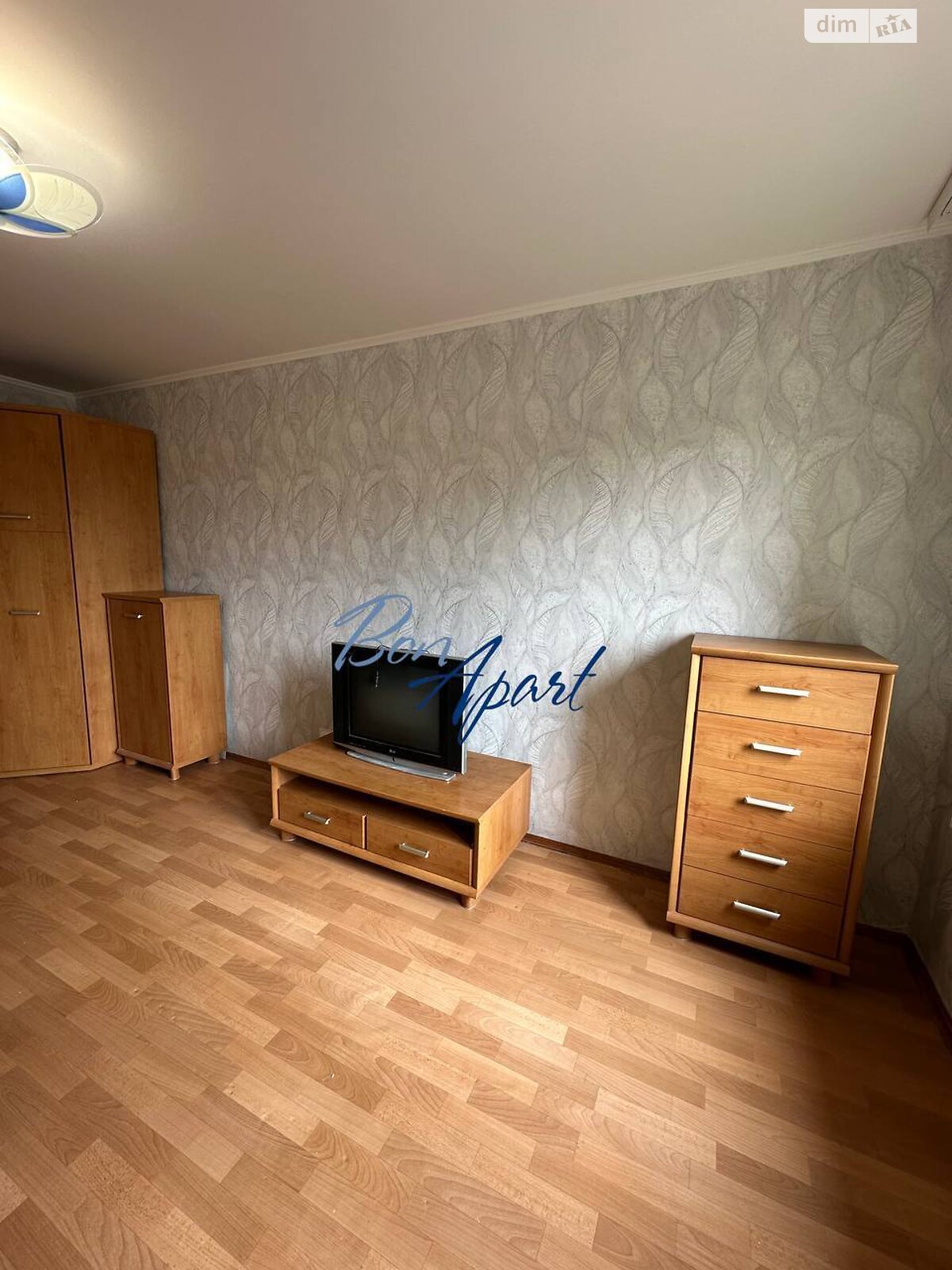 Продажа двухкомнатной квартиры в Киеве, на ул. Смелянская 15, район Соломенский фото 1 Продажа двухкомнатной квартиры в Киеве, на ул. Смелянская 15, район Соломенский фото 1