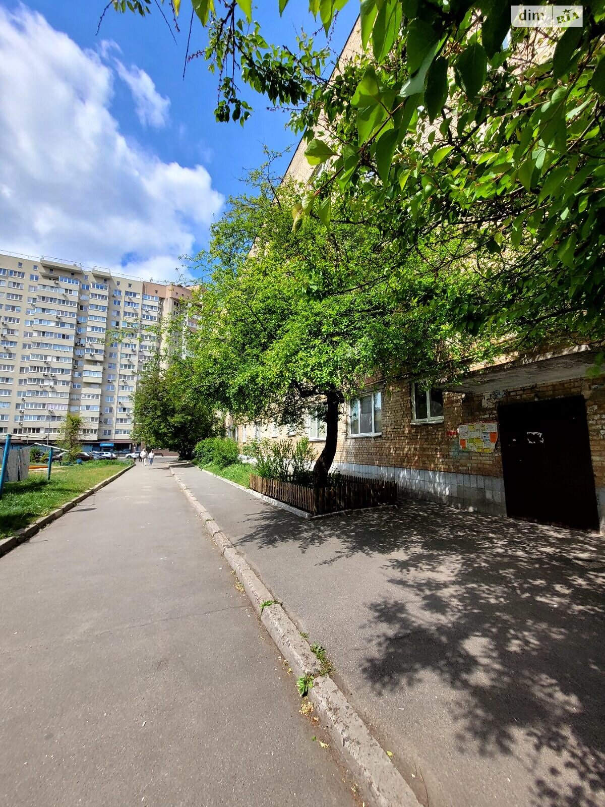 Продаж однокімнатної квартири в Києві, на вул. Смілянська 13, район Чоколівка фото 1 Продаж однокімнатної квартири в Києві, на вул. Смілянська 13, район Чоколівка фото 1