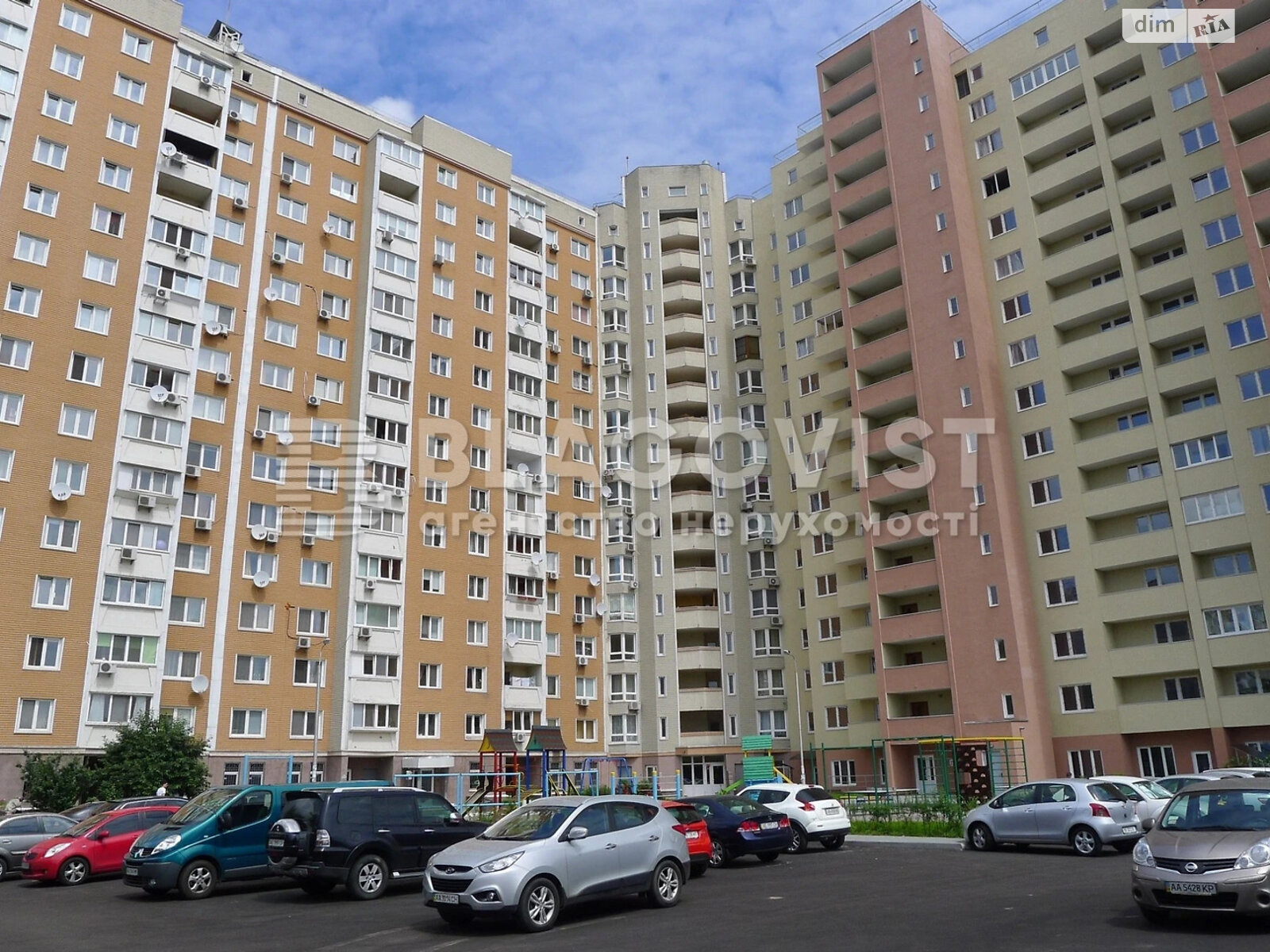 Продажа трехкомнатной квартиры в Киеве, на ул. Смелянская 15, район Чоколовка фото 1 Продажа трехкомнатной квартиры в Киеве, на ул. Смелянская 15, район Чоколовка фото 1