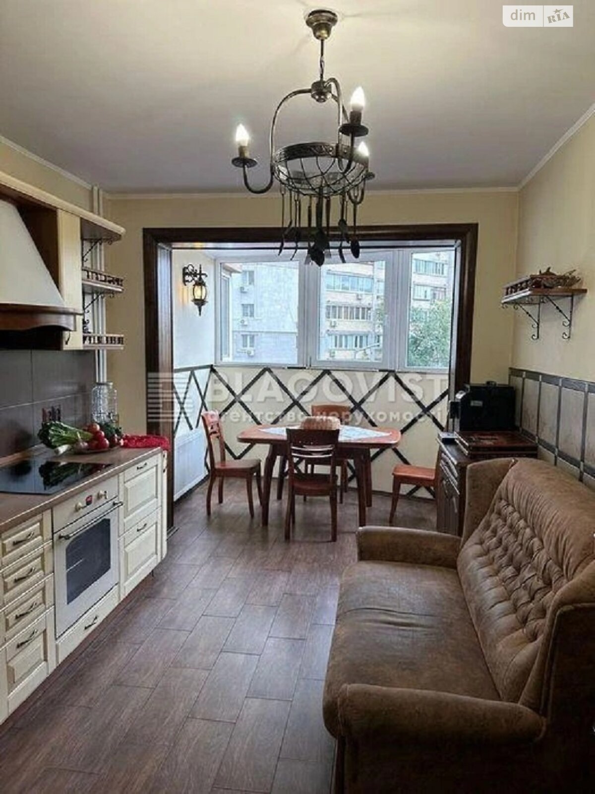 Продажа трехкомнатной квартиры в Киеве, на ул. Смелянская 15, район Чоколовка фото 1 Продажа трехкомнатной квартиры в Киеве, на ул. Смелянская 15, район Чоколовка фото 1