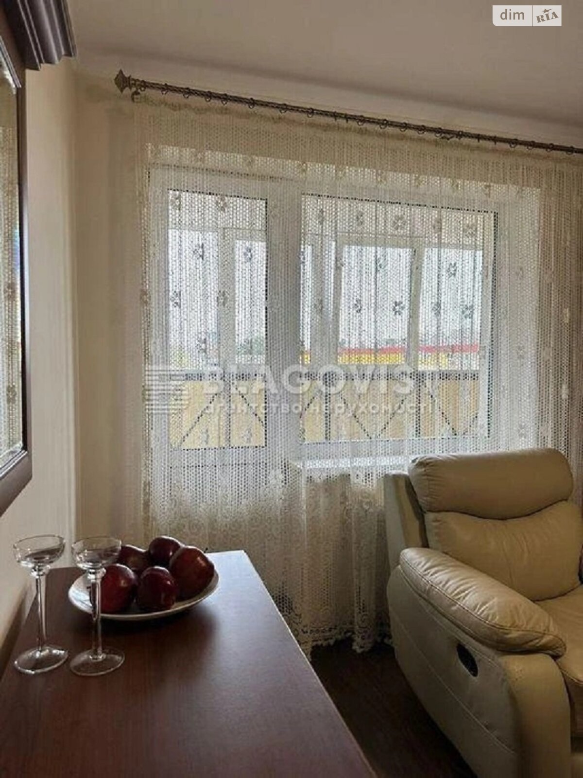 Продажа трехкомнатной квартиры в Киеве, на ул. Смелянская 15, район Чоколовка фото 1 Продажа трехкомнатной квартиры в Киеве, на ул. Смелянская 15, район Чоколовка фото 1