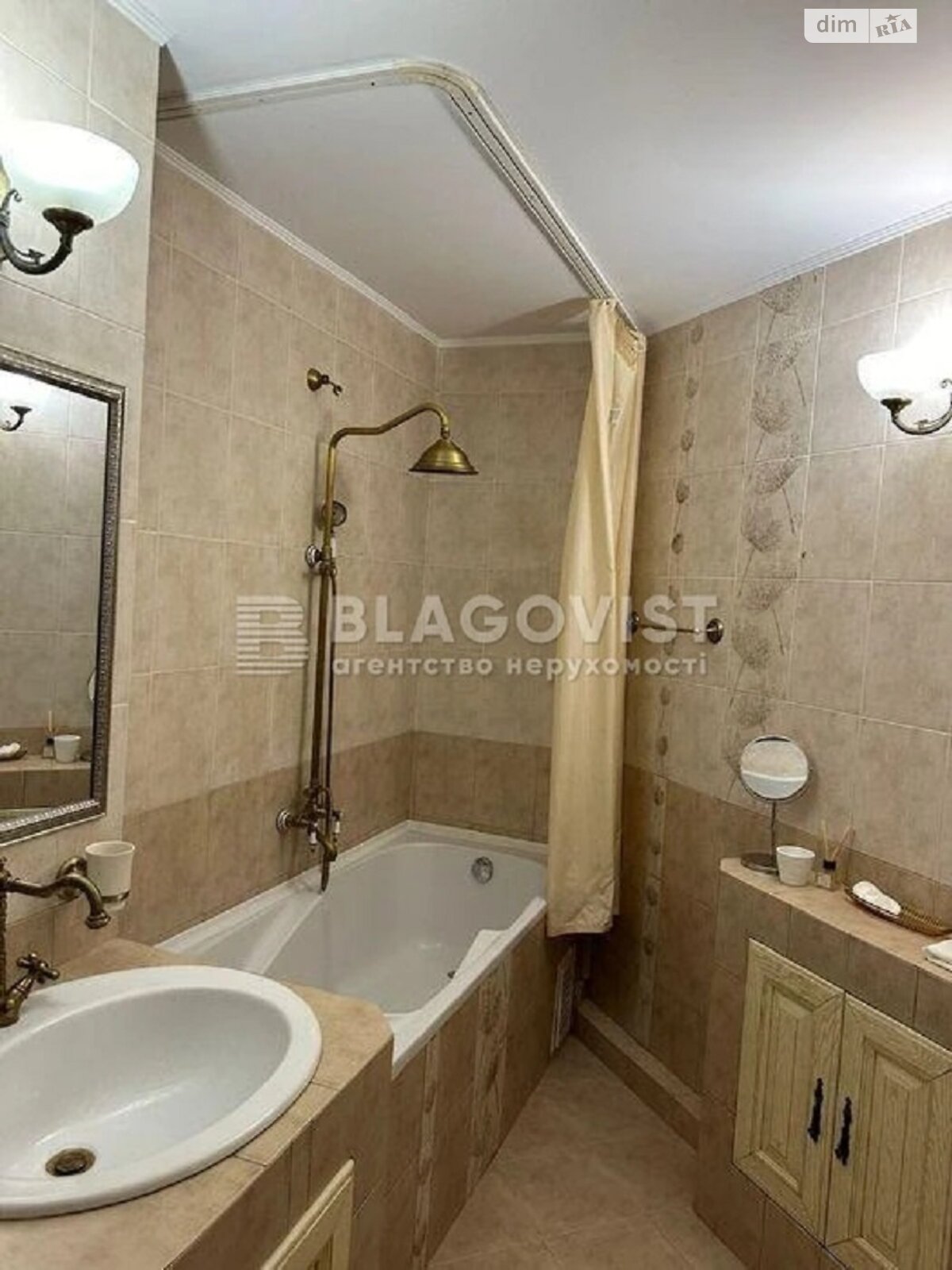 Продажа трехкомнатной квартиры в Киеве, на ул. Смелянская 15, район Чоколовка фото 1 Продажа трехкомнатной квартиры в Киеве, на ул. Смелянская 15, район Чоколовка фото 1