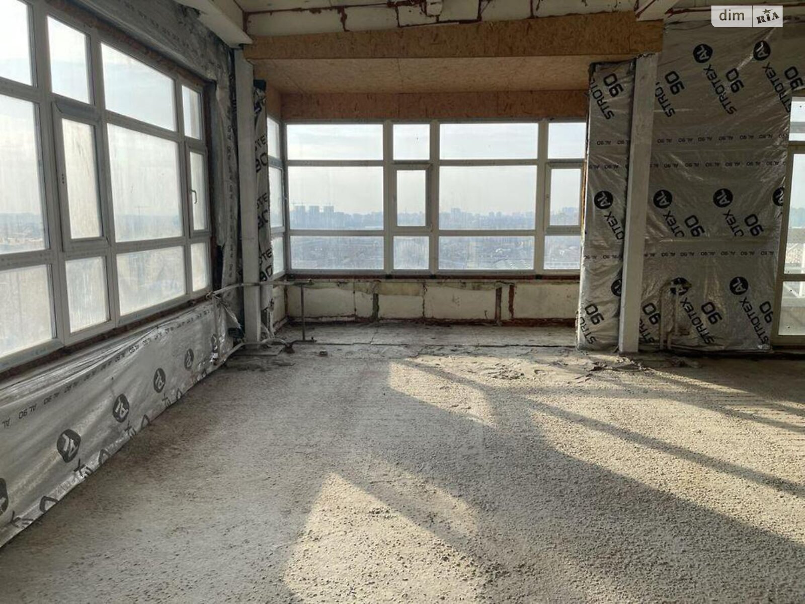 Продажа трехкомнатной квартиры в Киеве, на ул. Святослава Храброго 7, район Чоколовка фото 1 Продажа трехкомнатной квартиры в Киеве, на ул. Святослава Храброго 7, район Чоколовка фото 1