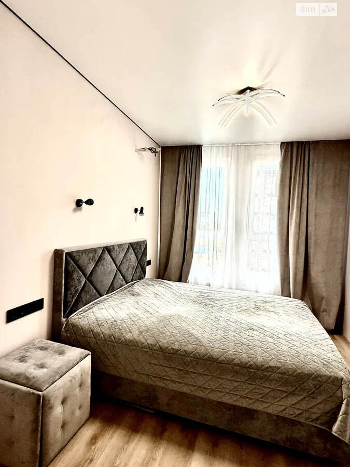 Продажа двухкомнатной квартиры в Киеве, на ул. Святослава Храброго 11Б, район Чоколовка фото 1