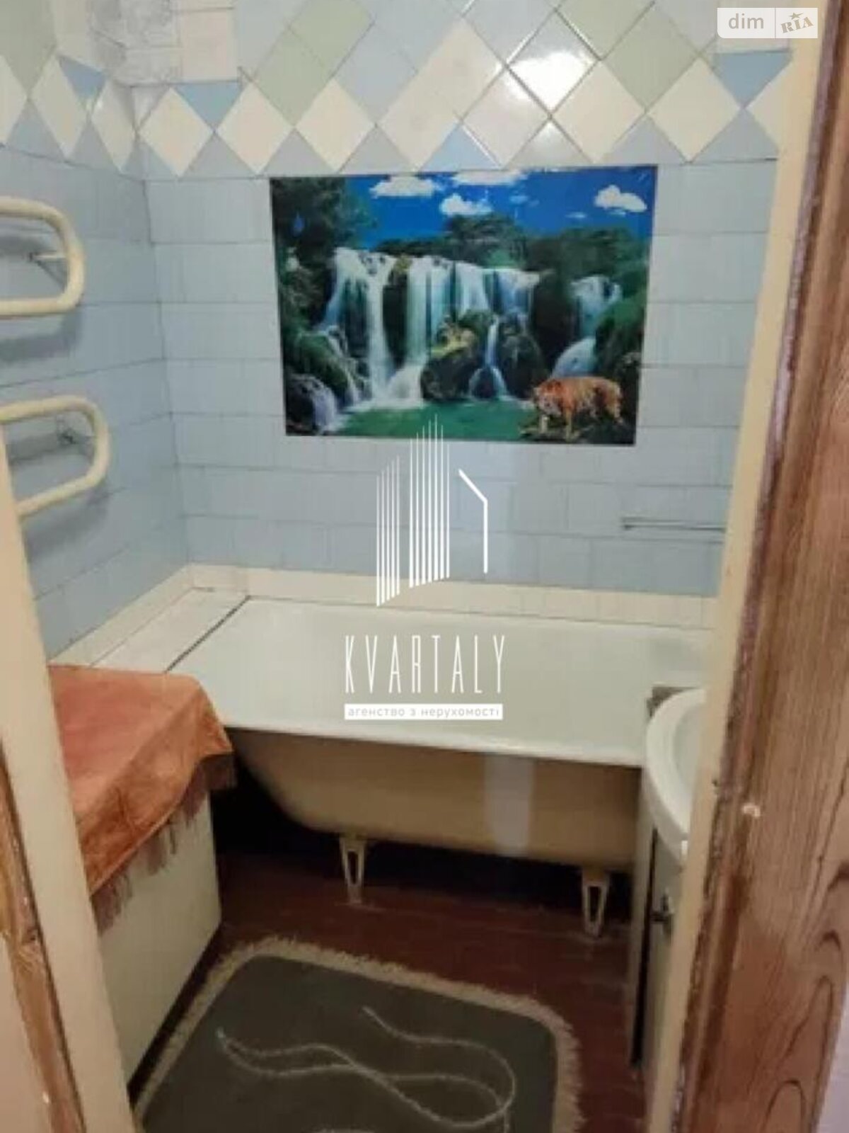 Продаж трикімнатної квартири в Києві, на вул. Ушинського 27, район Чоколівка фото 1 Продаж трикімнатної квартири в Києві, на вул. Ушинського 27, район Чоколівка фото 1