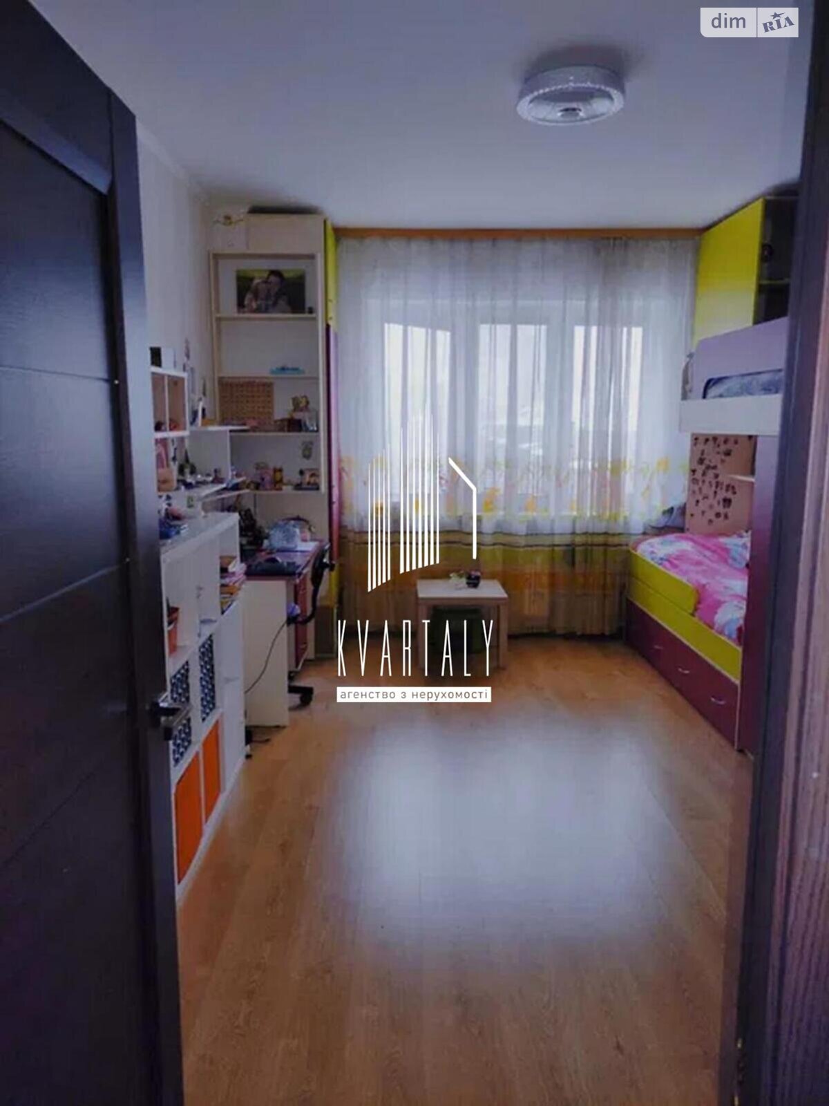 Продаж трикімнатної квартири в Києві, на вул. Васильченка 3, район Чоколівка фото 1 Продаж трикімнатної квартири в Києві, на вул. Васильченка 3, район Чоколівка фото 1