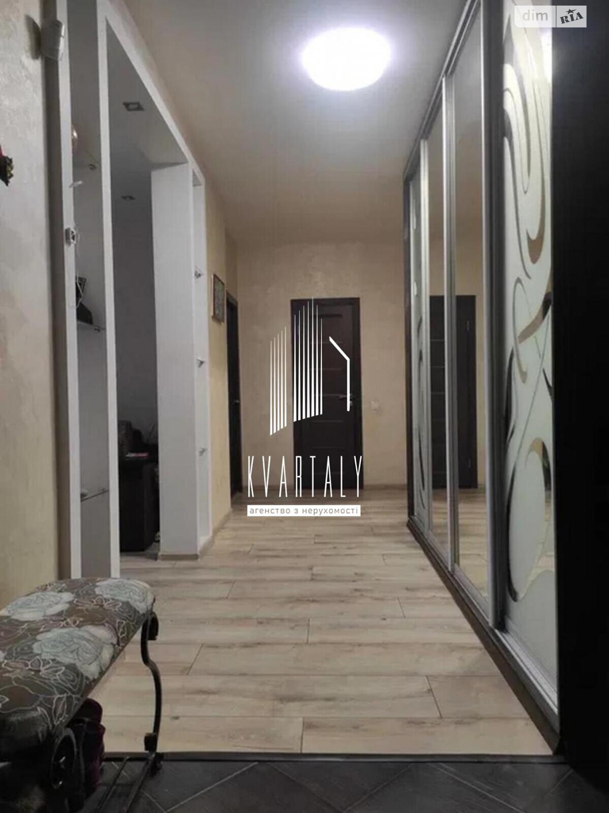 Продажа трехкомнатной квартиры в Киеве, на ул. Васильченко 3, район Чоколовка фото 1