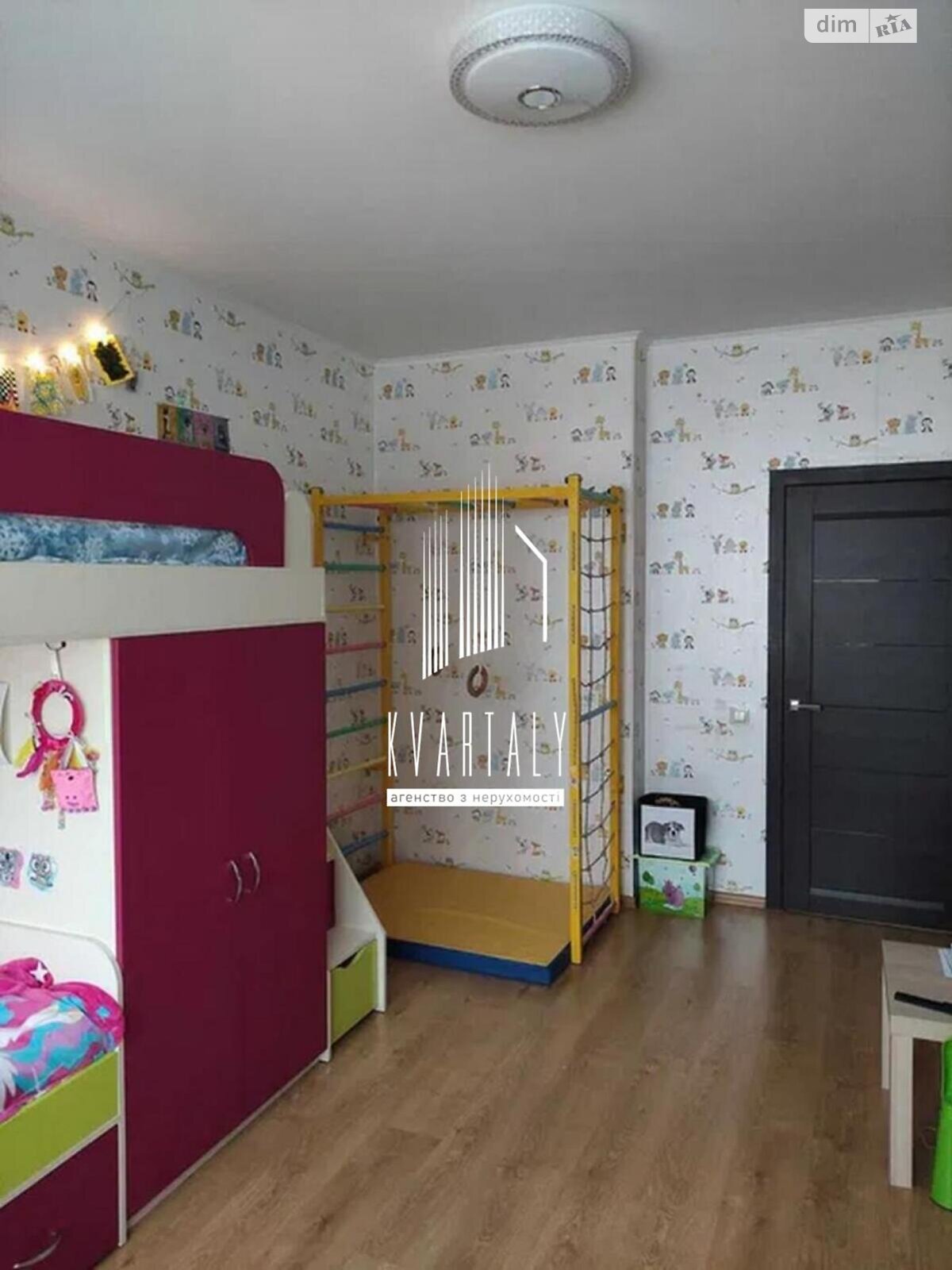 Продаж трикімнатної квартири в Києві, на вул. Васильченка 3, район Чоколівка фото 1 Продаж трикімнатної квартири в Києві, на вул. Васильченка 3, район Чоколівка фото 1
