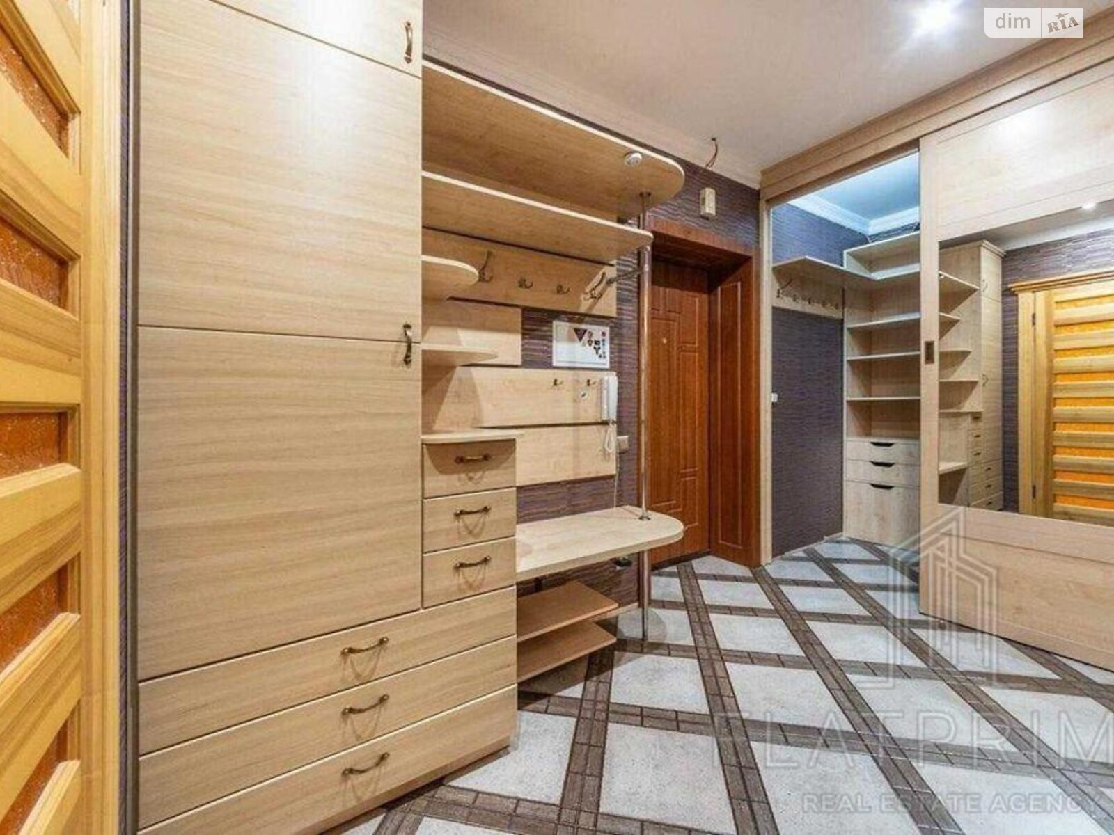 Продажа однокомнатной квартиры в Киеве, на ул. Васильченко 3, район Чоколовка фото 1