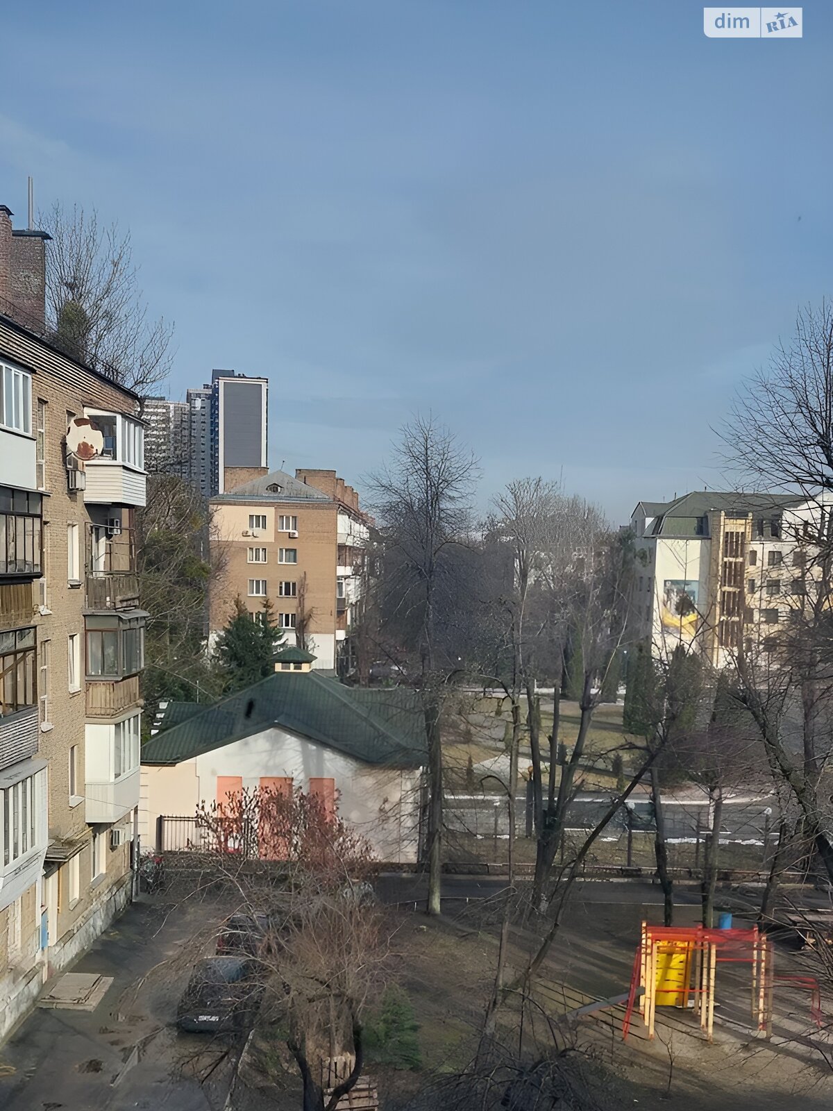 Продаж трикімнатної квартири в Києві, на вул. Вінницька 8, район Чоколівка фото 1 Продаж трикімнатної квартири в Києві, на вул. Вінницька 8, район Чоколівка фото 1