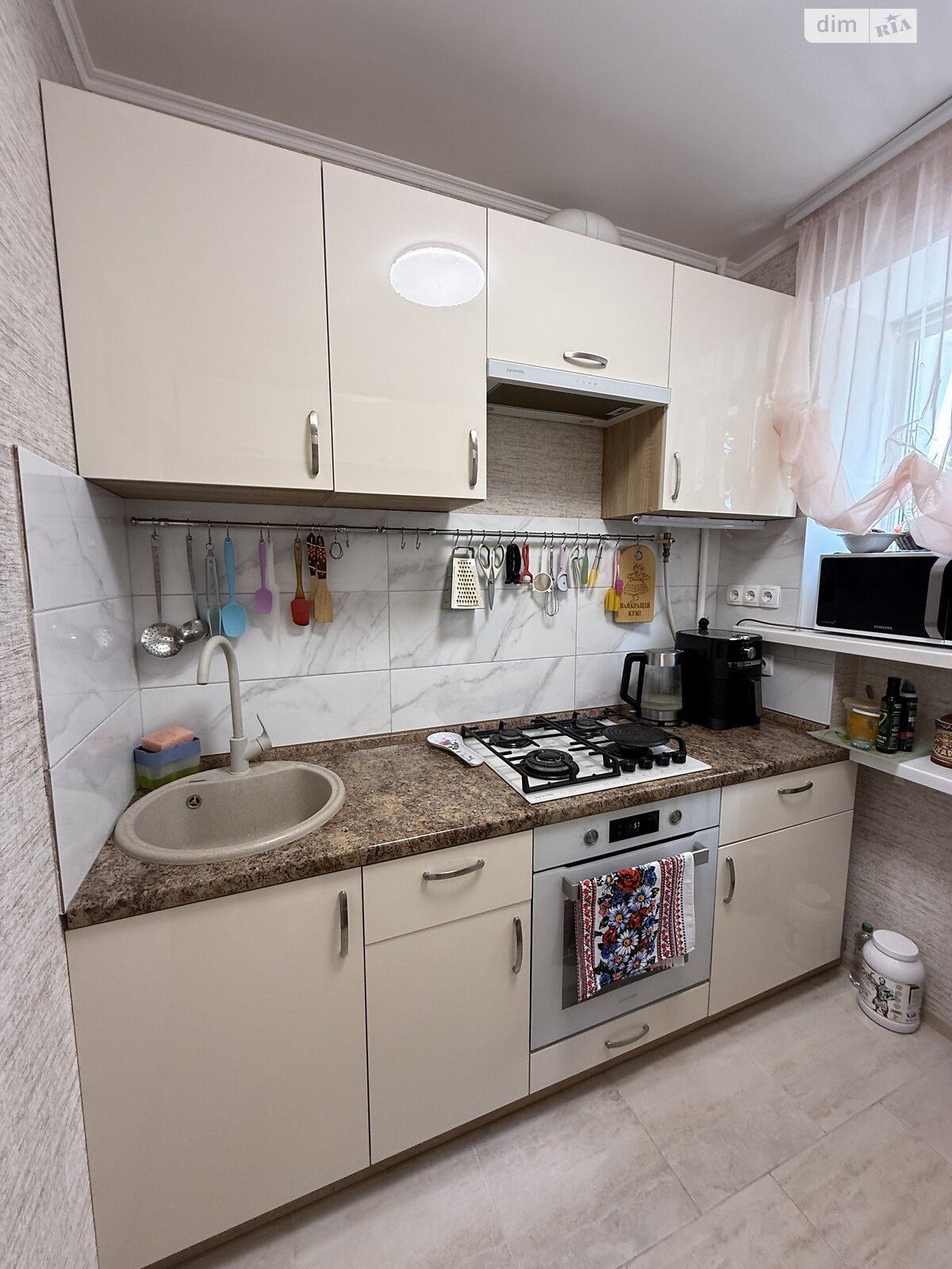 Продажа однокомнатной квартиры в Киеве, на ул. Волынская 69, район Чоколовка фото 1 Продажа однокомнатной квартиры в Киеве, на ул. Волынская 69, район Чоколовка фото 1