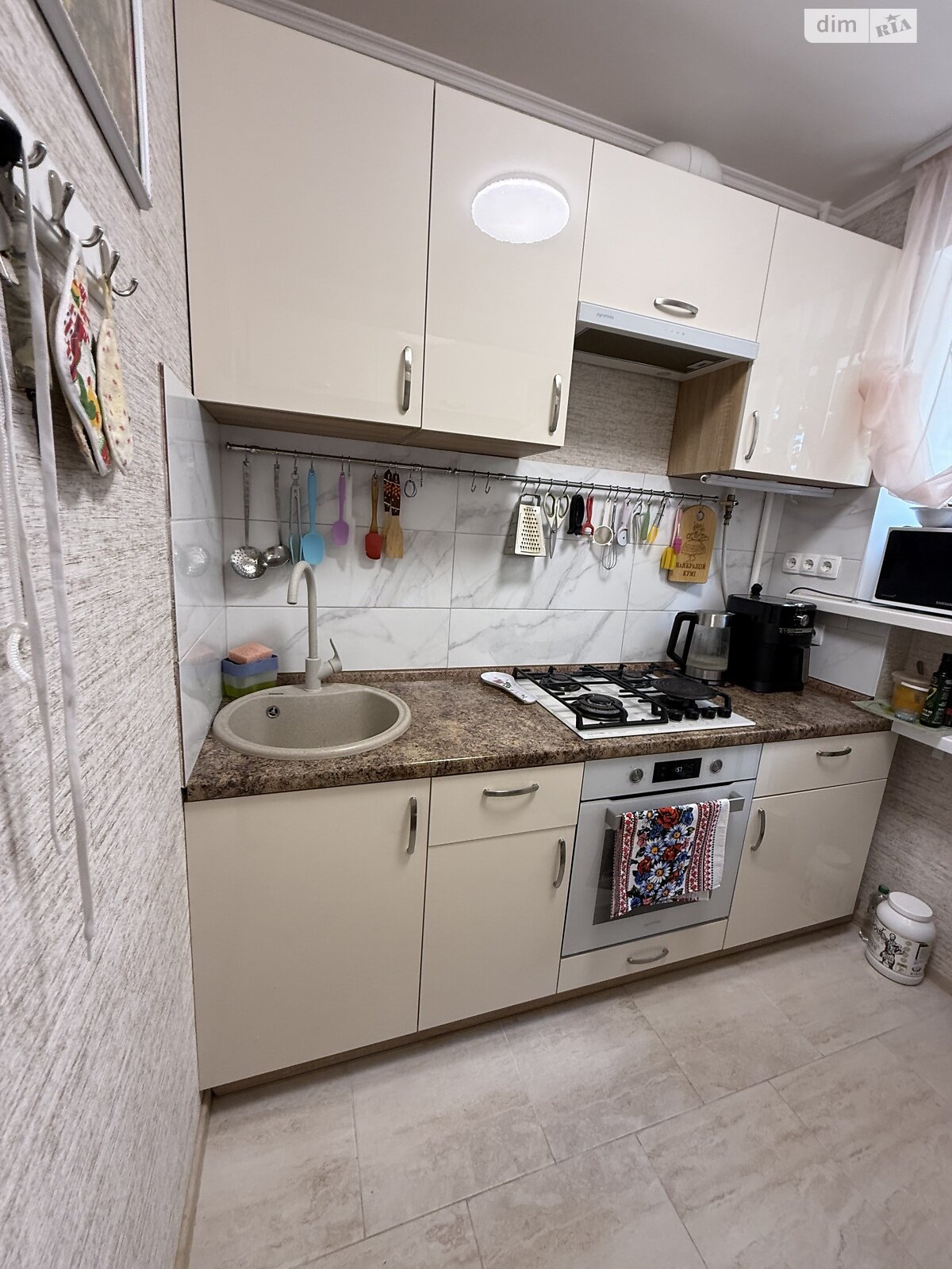 Продажа однокомнатной квартиры в Киеве, на ул. Волынская 69, район Чоколовка фото 1 Продажа однокомнатной квартиры в Киеве, на ул. Волынская 69, район Чоколовка фото 1