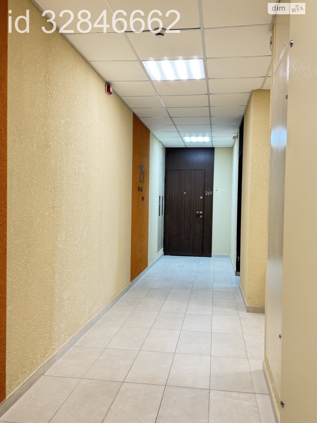 Продаж трикімнатної квартири в Києві, на просп. Повітряних Сил 56, район Чоколівка фото 1 Продаж трикімнатної квартири в Києві, на просп. Повітряних Сил 56, район Чоколівка фото 1