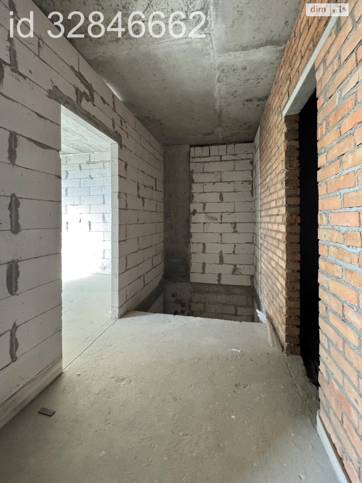Продаж трикімнатної квартири в Києві, на просп. Повітряних Сил 56, район Чоколівка фото 1 Продаж трикімнатної квартири в Києві, на просп. Повітряних Сил 56, район Чоколівка фото 1