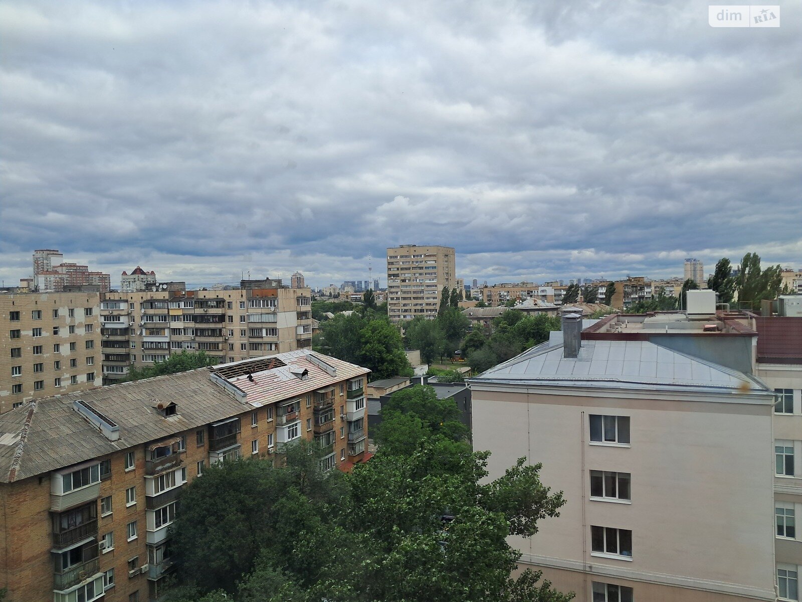 Продаж трикімнатної квартири в Києві, на просп. Повітряних Сил 56Б, район Чоколівка фото 1 Продаж трикімнатної квартири в Києві, на просп. Повітряних Сил 56Б, район Чоколівка фото 1