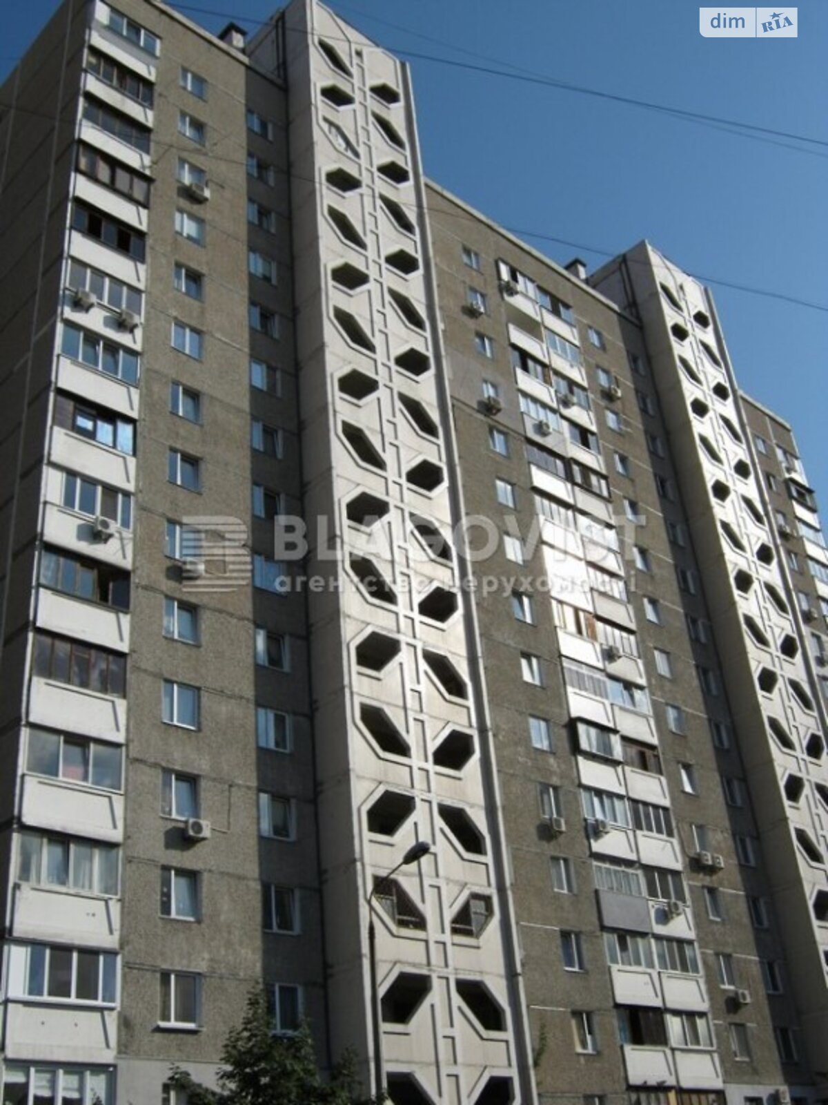 Продаж трикімнатної квартири в Києві, на вул. Олександра Мишуги 3, район Дарницький фото 1