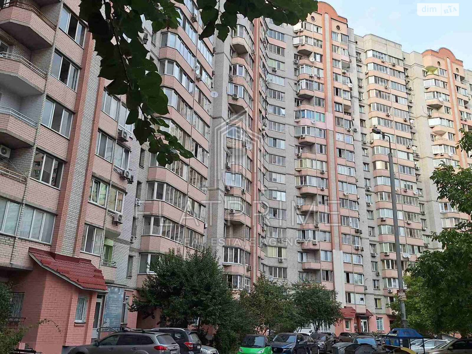 Продажа трехкомнатной квартиры в Киеве, на ул. Анны Ахматовой 31, район Дарницкий фото 1