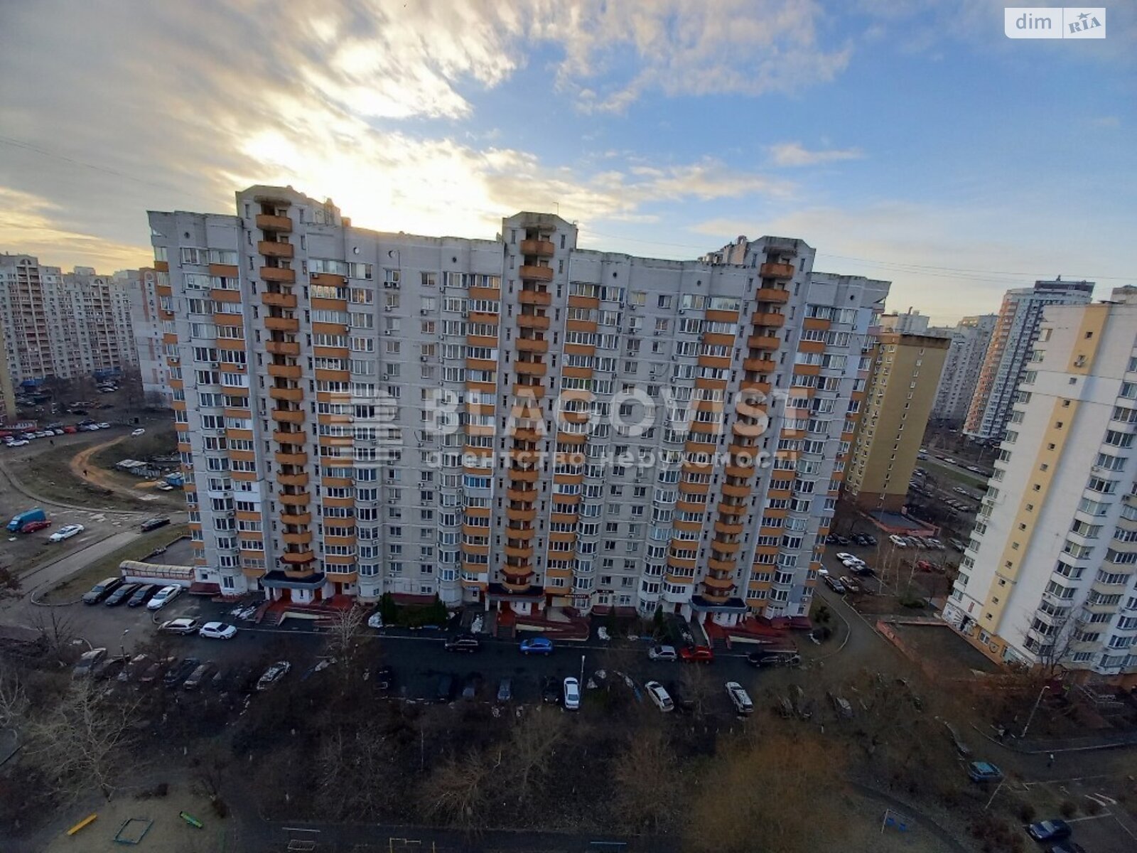 Продаж двокімнатної квартири в Києві, на вул. Ахматової Анни 35, район Дарницький фото 1