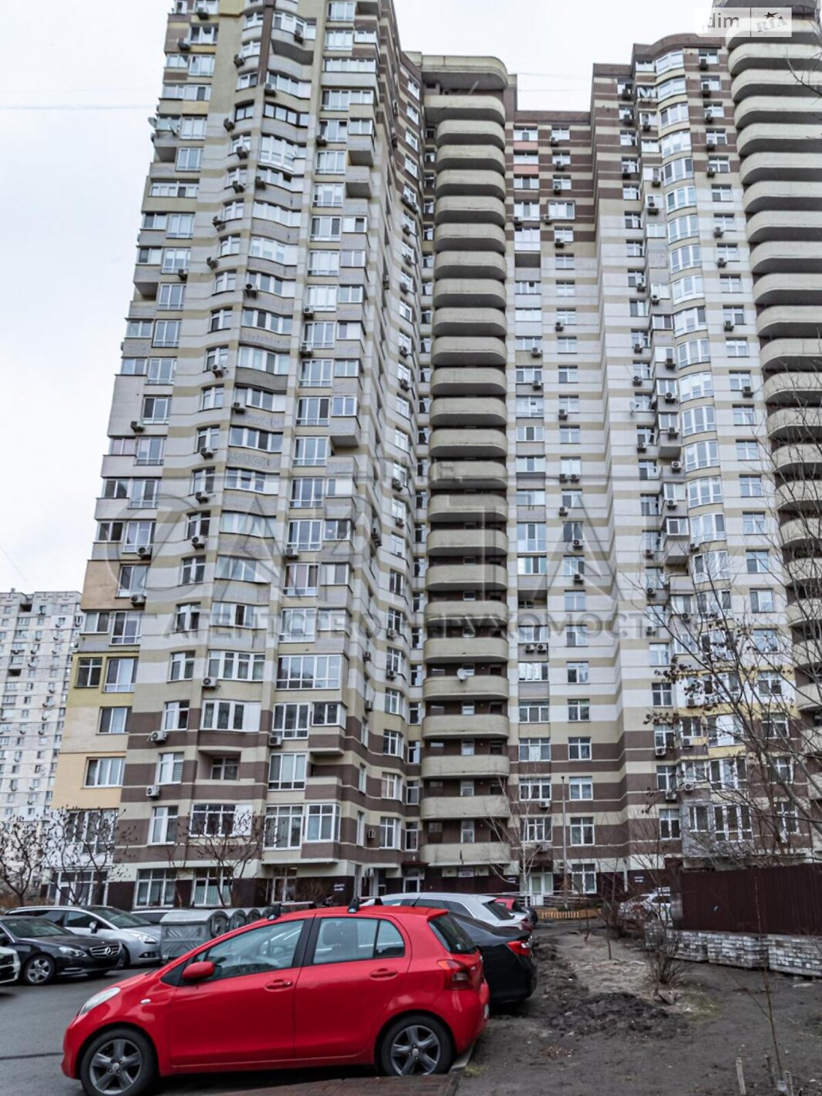 Продаж трикімнатної квартири в Києві, на вул. Ахматової Анни 22, район Дарницький фото 1