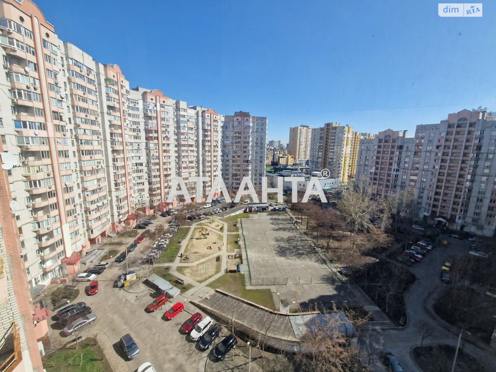 Продажа трехкомнатной квартиры в Киеве, на ул. Анны Ахматовой, район Дарницкий фото 1