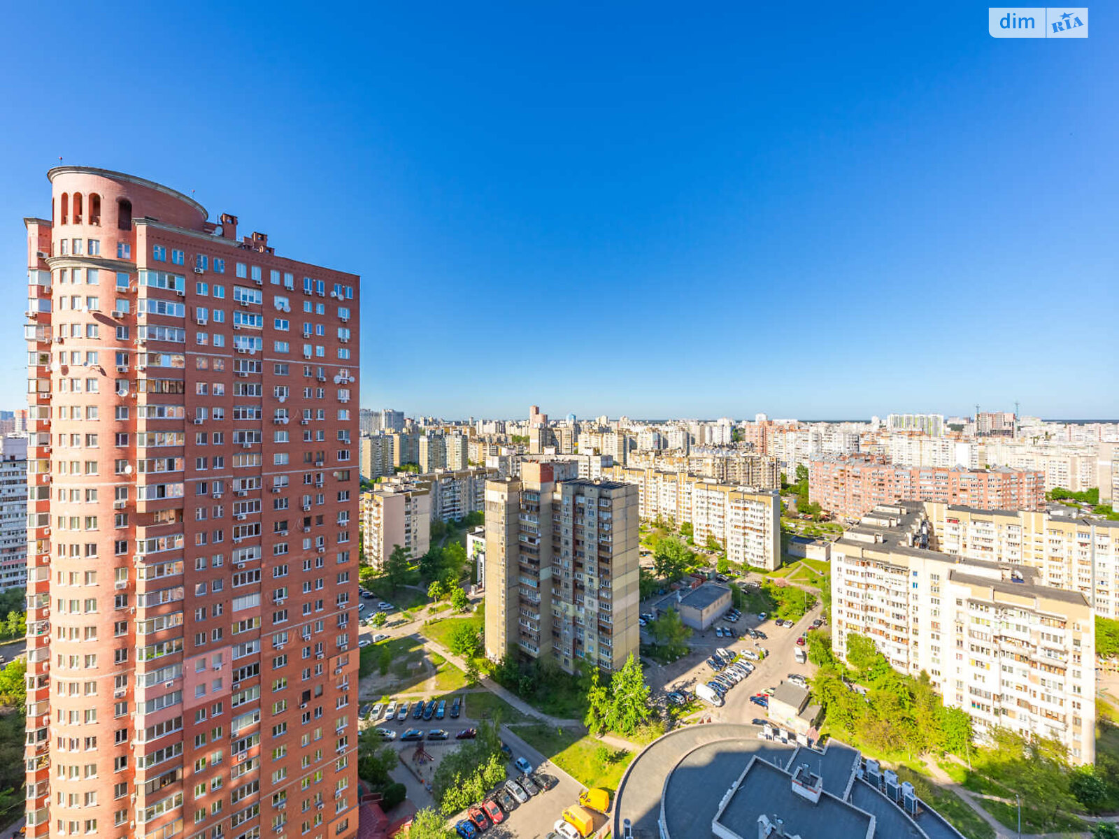 Продажа трехкомнатной квартиры в Киеве, на ул. Анны Ахматовой 13, район Дарницкий фото 1 Продажа трехкомнатной квартиры в Киеве, на ул. Анны Ахматовой 13, район Дарницкий фото 1