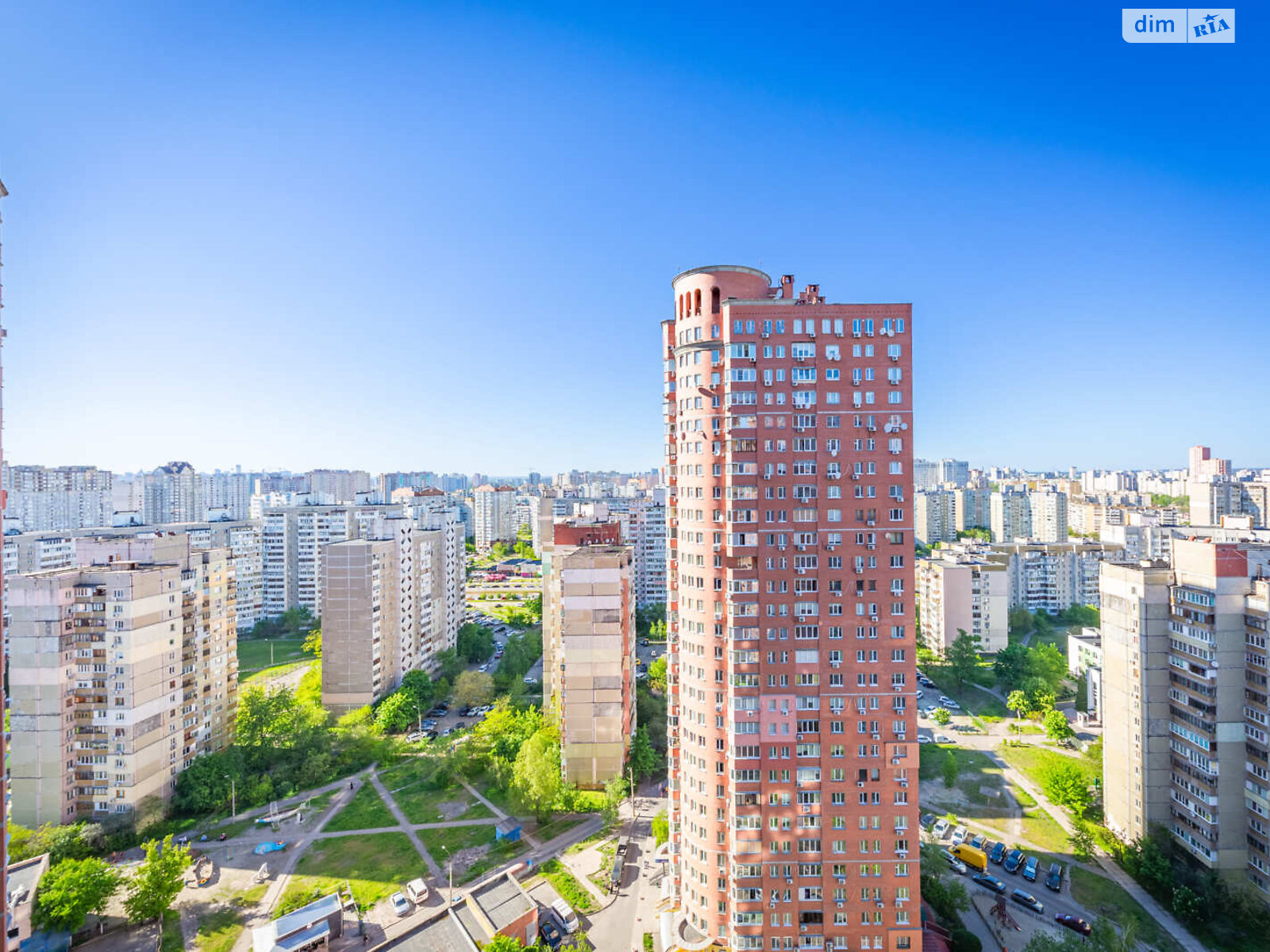 Продажа трехкомнатной квартиры в Киеве, на ул. Анны Ахматовой 13, район Дарницкий фото 1 Продажа трехкомнатной квартиры в Киеве, на ул. Анны Ахматовой 13, район Дарницкий фото 1