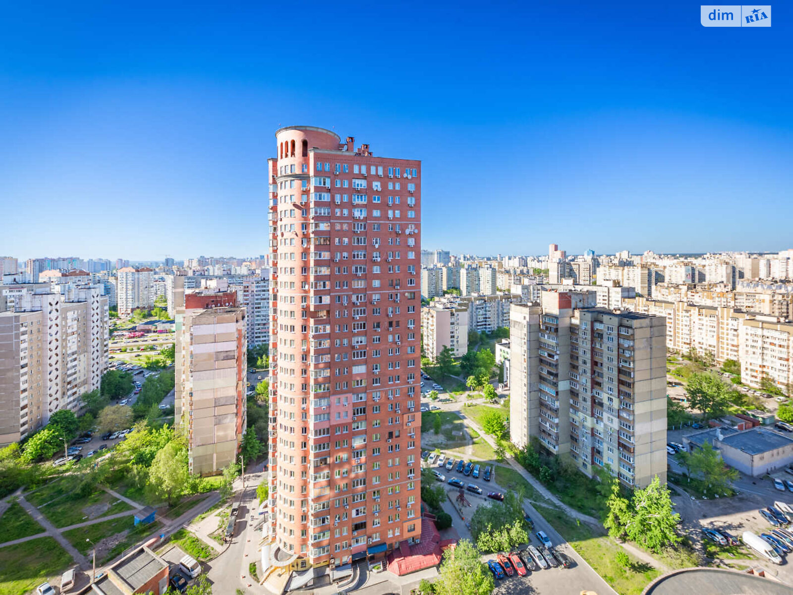 Продажа трехкомнатной квартиры в Киеве, на ул. Анны Ахматовой 13, район Дарницкий фото 1 Продажа трехкомнатной квартиры в Киеве, на ул. Анны Ахматовой 13, район Дарницкий фото 1