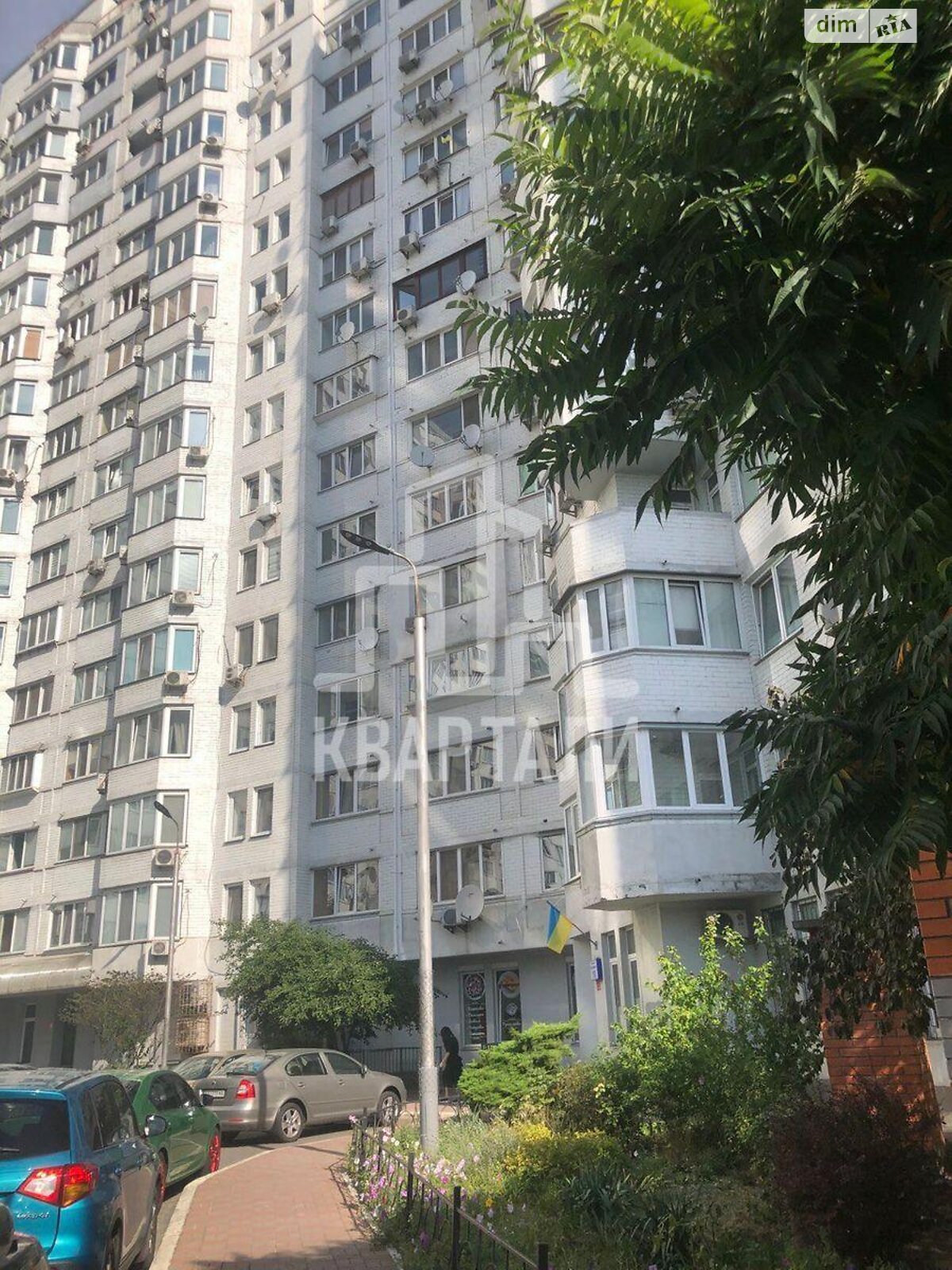 Продаж трикімнатної квартири в Києві, на просп. Миколи Бажана 10, район Дарницький фото 1 Продаж трикімнатної квартири в Києві, на просп. Миколи Бажана 10, район Дарницький фото 1