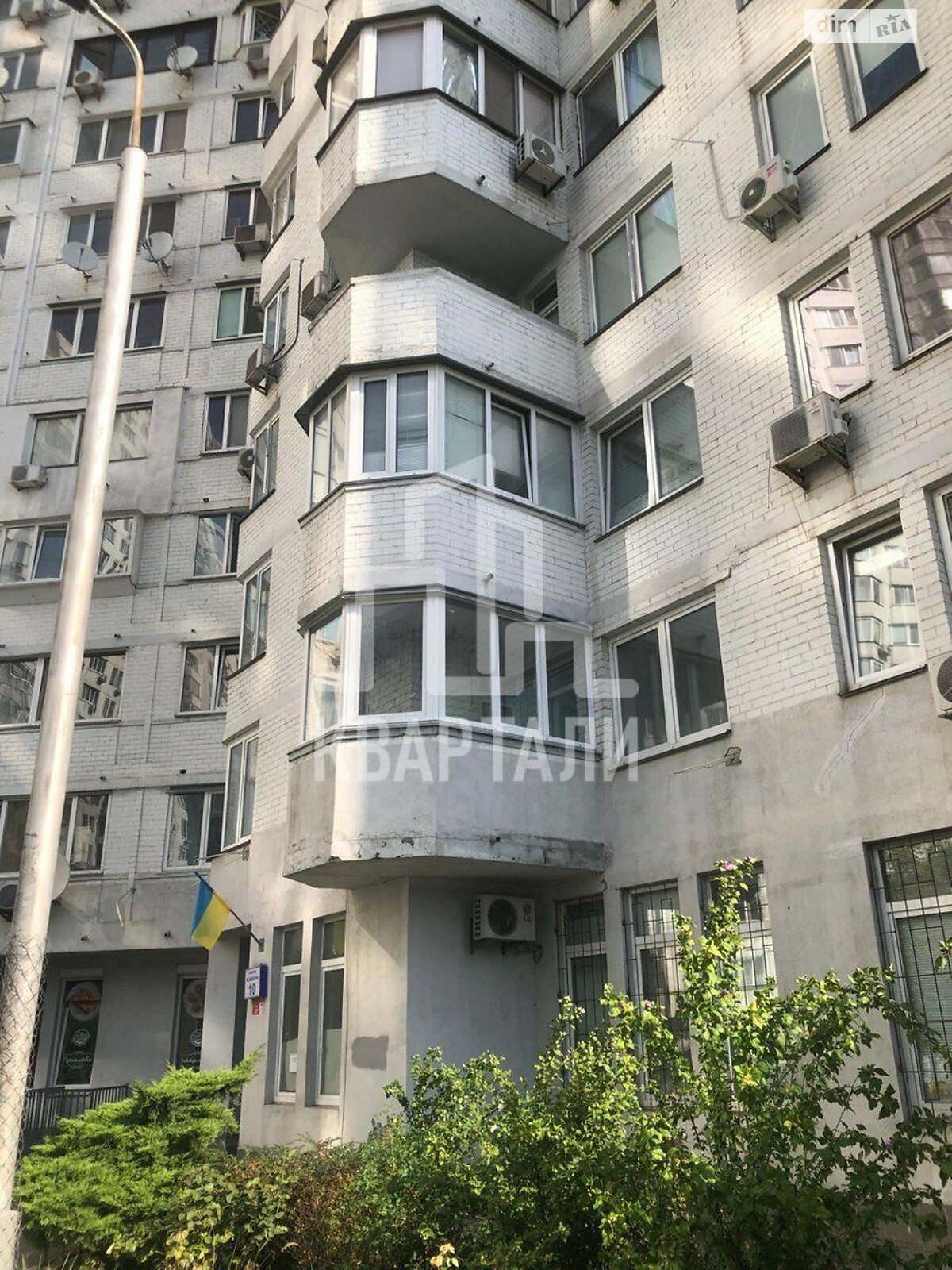 Продаж трикімнатної квартири в Києві, на просп. Миколи Бажана 10, район Дарницький фото 1 Продаж трикімнатної квартири в Києві, на просп. Миколи Бажана 10, район Дарницький фото 1