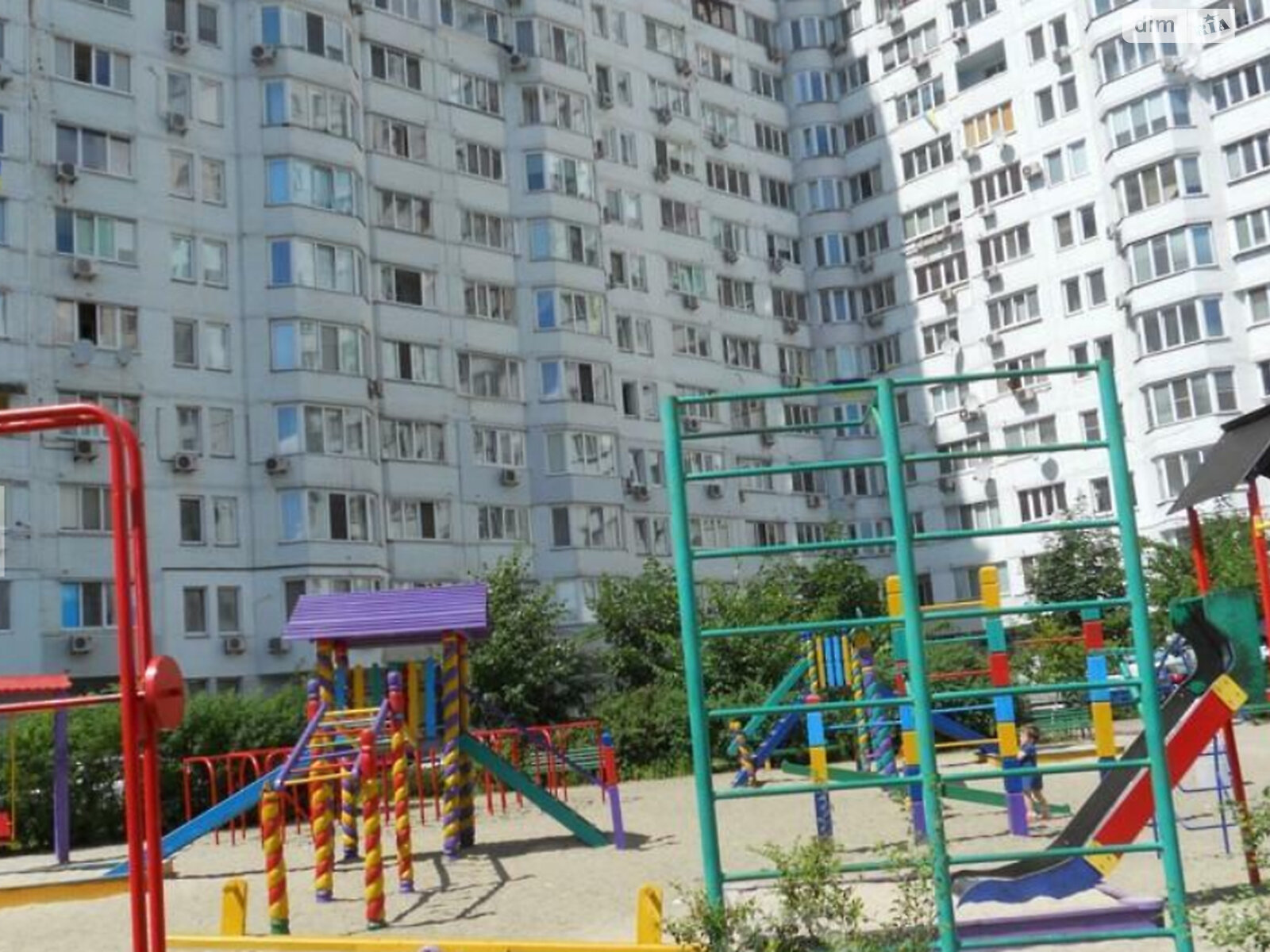 Продаж трикімнатної квартири в Києві, на просп. Миколи Бажана 10, район Дарницький фото 1 Продаж трикімнатної квартири в Києві, на просп. Миколи Бажана 10, район Дарницький фото 1