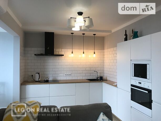 Продажа трехкомнатной квартиры в Киеве, на ул. Бориса Гмыри район Дарницкий фото 1 Продажа трехкомнатной квартиры в Киеве, на ул. Бориса Гмыри район Дарницкий фото 1