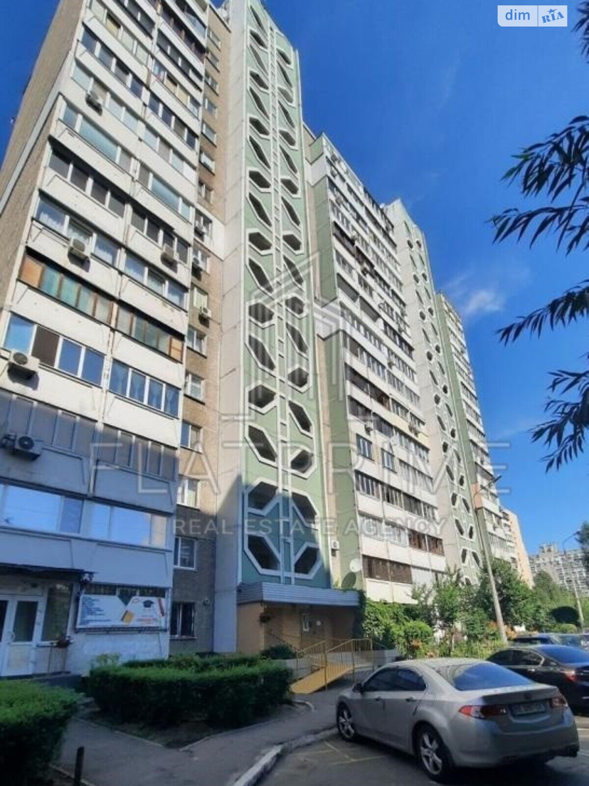 Продаж трикімнатної квартири в Києві, на вул. Бориса Гмирі 11, район Дарницький фото 1