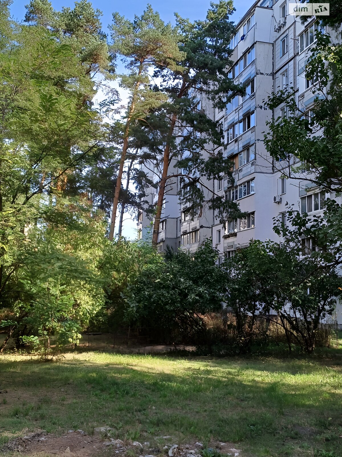 Продаж трикімнатної квартири в Києві, на вул. Бориспільська 49, район Дарницький фото 1 Продаж трикімнатної квартири в Києві, на вул. Бориспільська 49, район Дарницький фото 1