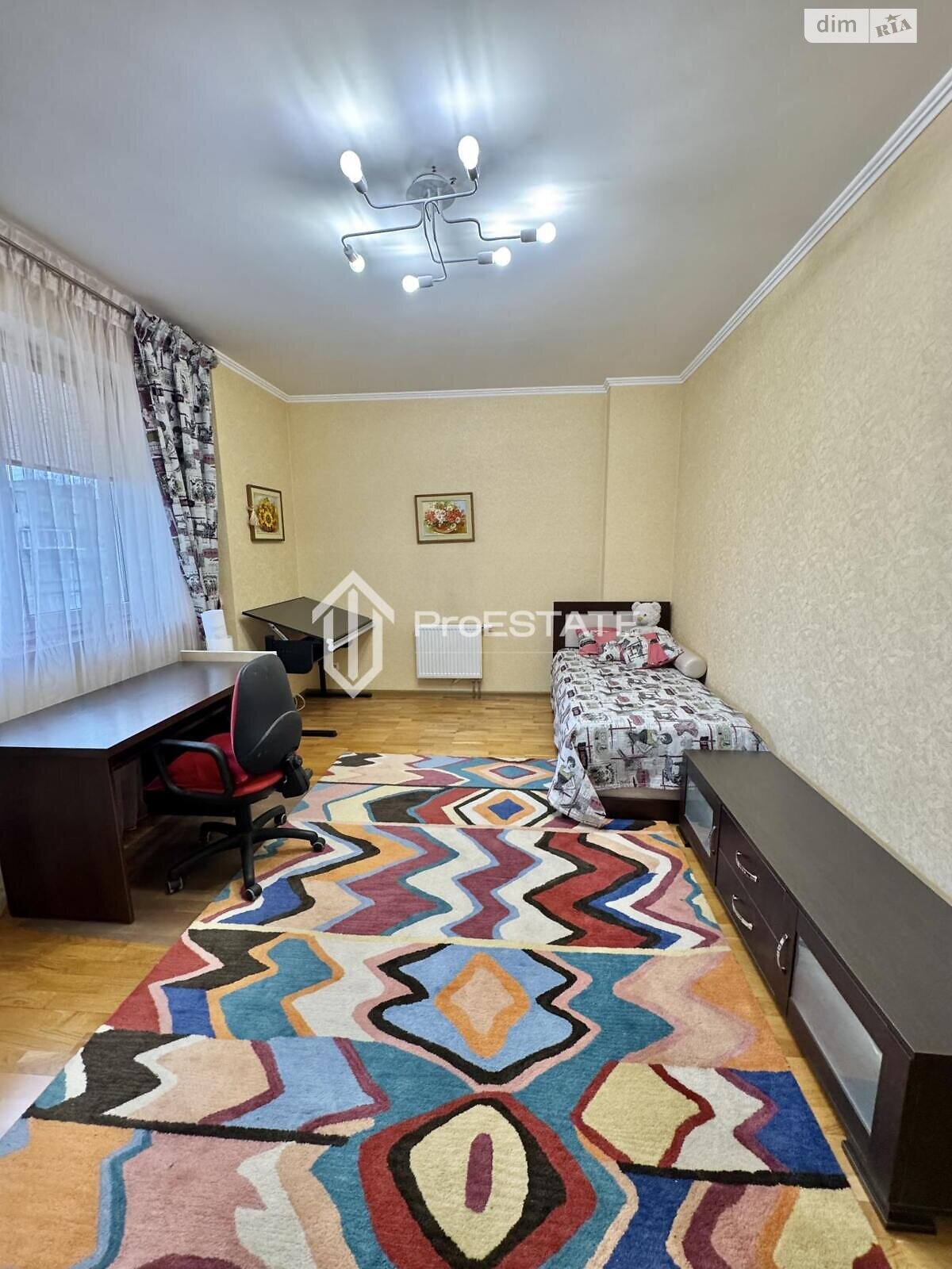 Продажа трехкомнатной квартиры в Киеве, на ул. Бориспольская 4, район Дарницкий фото 1 Продажа трехкомнатной квартиры в Киеве, на ул. Бориспольская 4, район Дарницкий фото 1