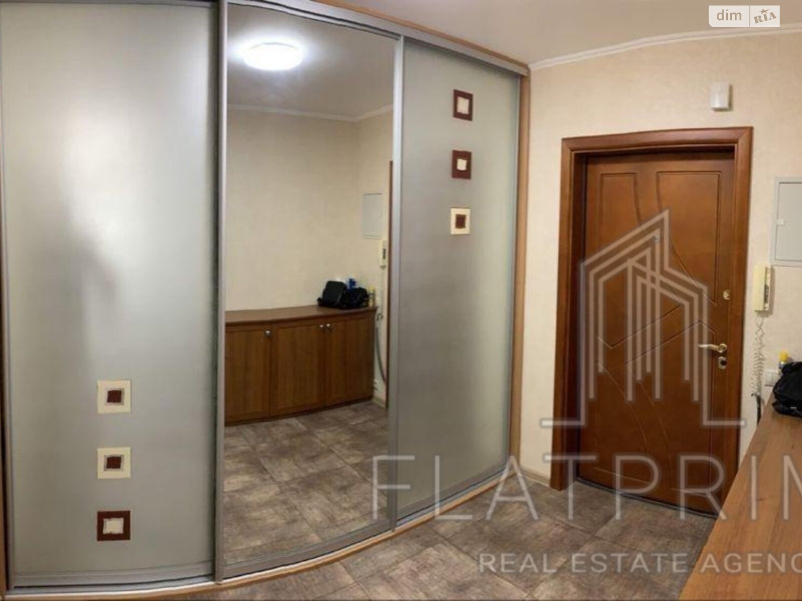 Продажа двухкомнатной квартиры в Киеве, на бул. Дарницкий 8, фото 1 Продажа двухкомнатной квартиры в Киеве, на бул. Дарницкий 8, фото 1