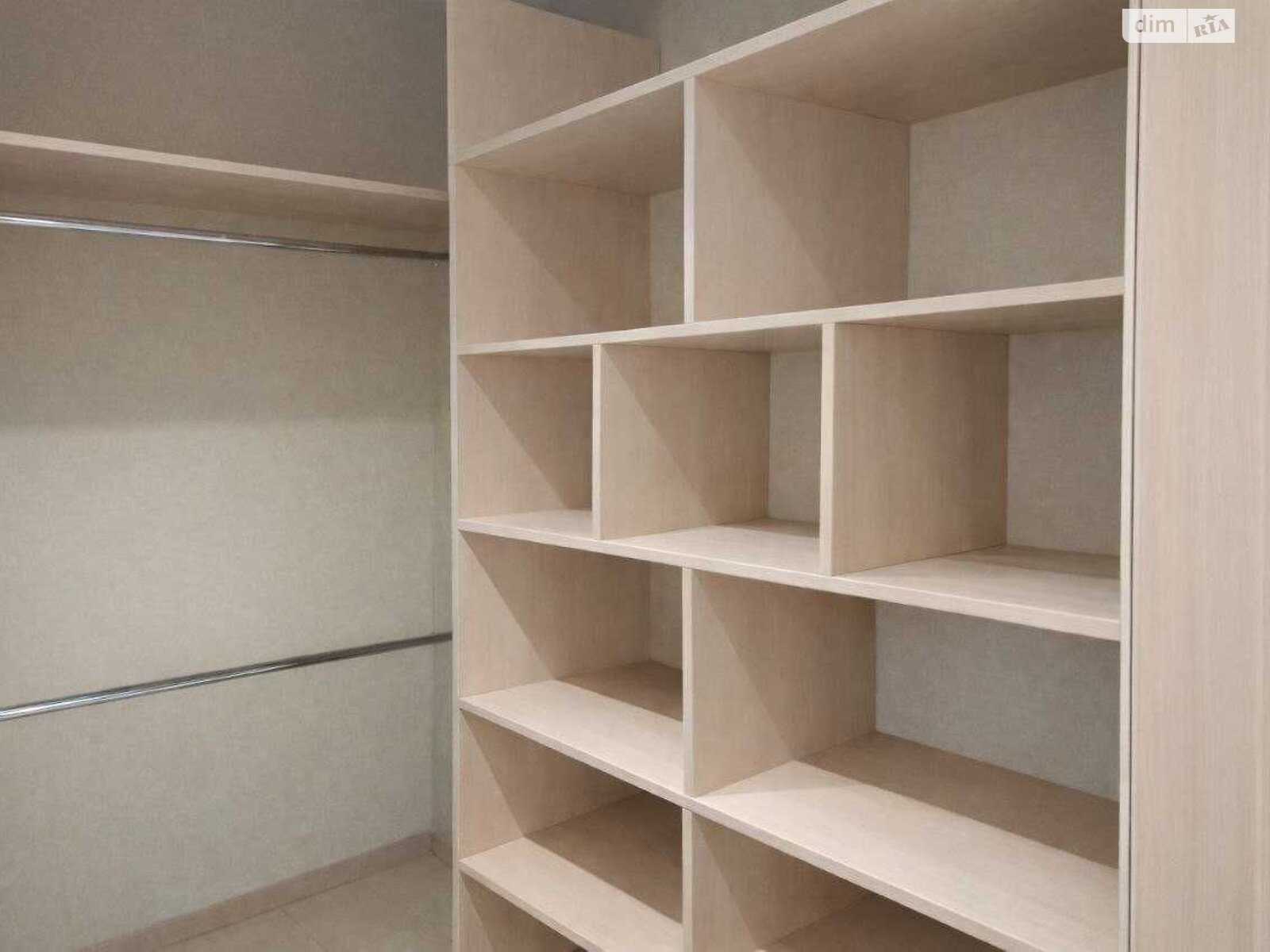 Продажа трехкомнатной квартиры в Киеве, на ул. Чавдар Елизаветы 13, район Дарницкий фото 1