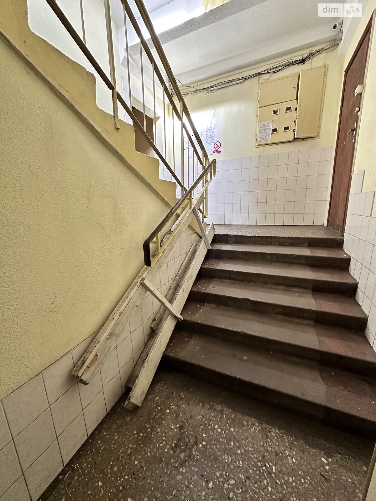 Продаж двокімнатної квартири в Києві, на вул. Драгоманова 42А, район Дарницький фото 1 Продаж двокімнатної квартири в Києві, на вул. Драгоманова 42А, район Дарницький фото 1
