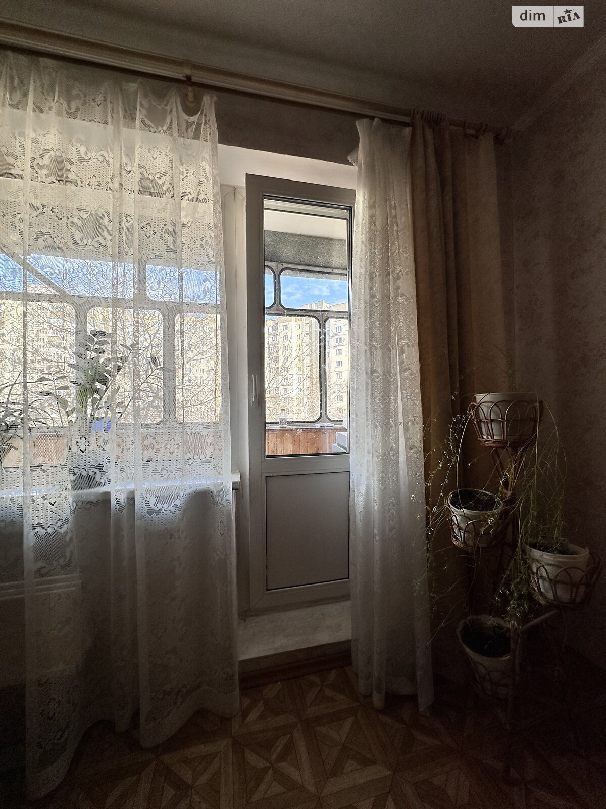 Продаж двокімнатної квартири в Києві, на вул. Драгоманова 42А, район Дарницький фото 1 Продаж двокімнатної квартири в Києві, на вул. Драгоманова 42А, район Дарницький фото 1