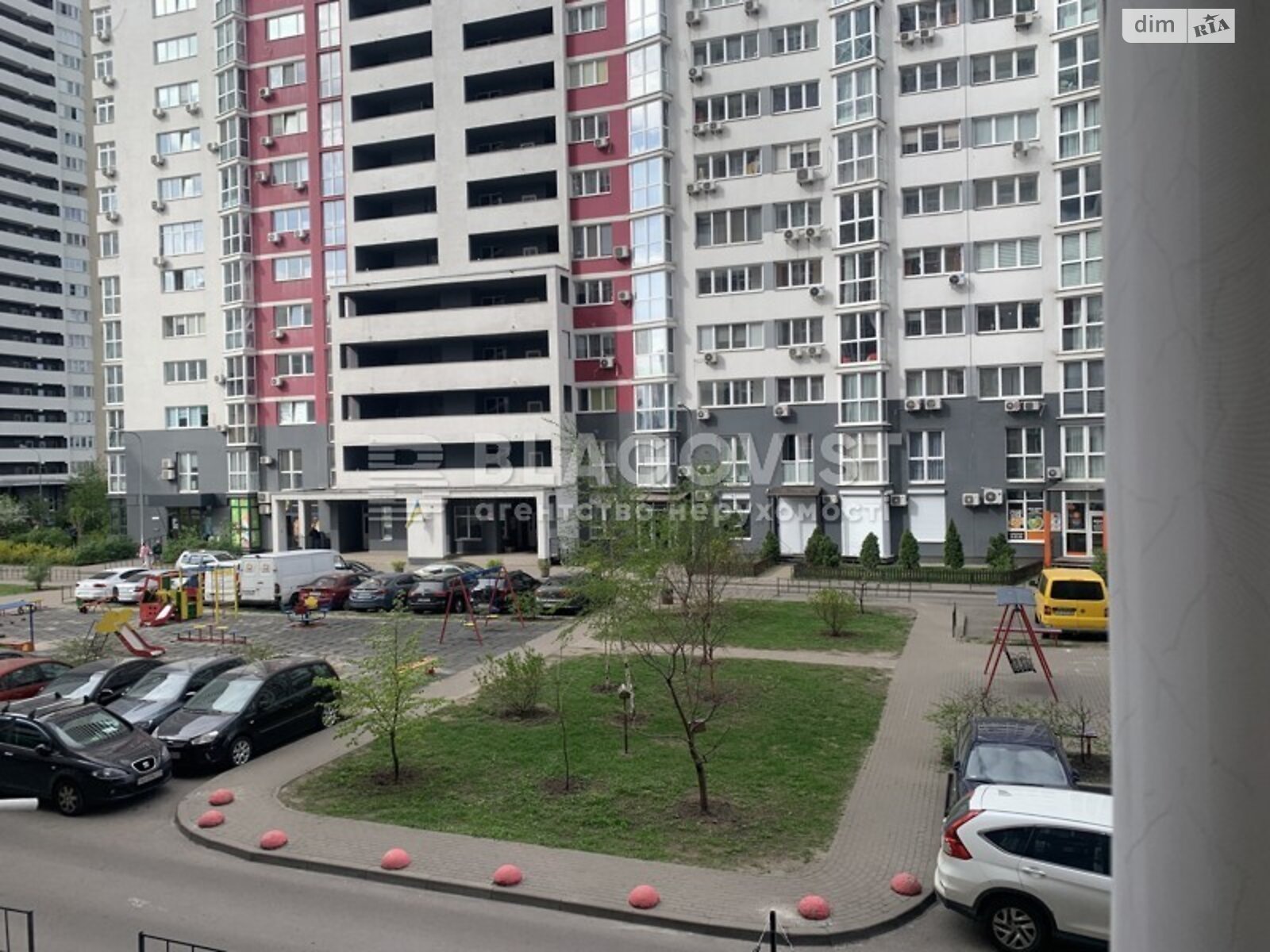 Продаж однокімнатної квартири в Києві, на вул. Драгоманова 2, район Дарницький фото 1
