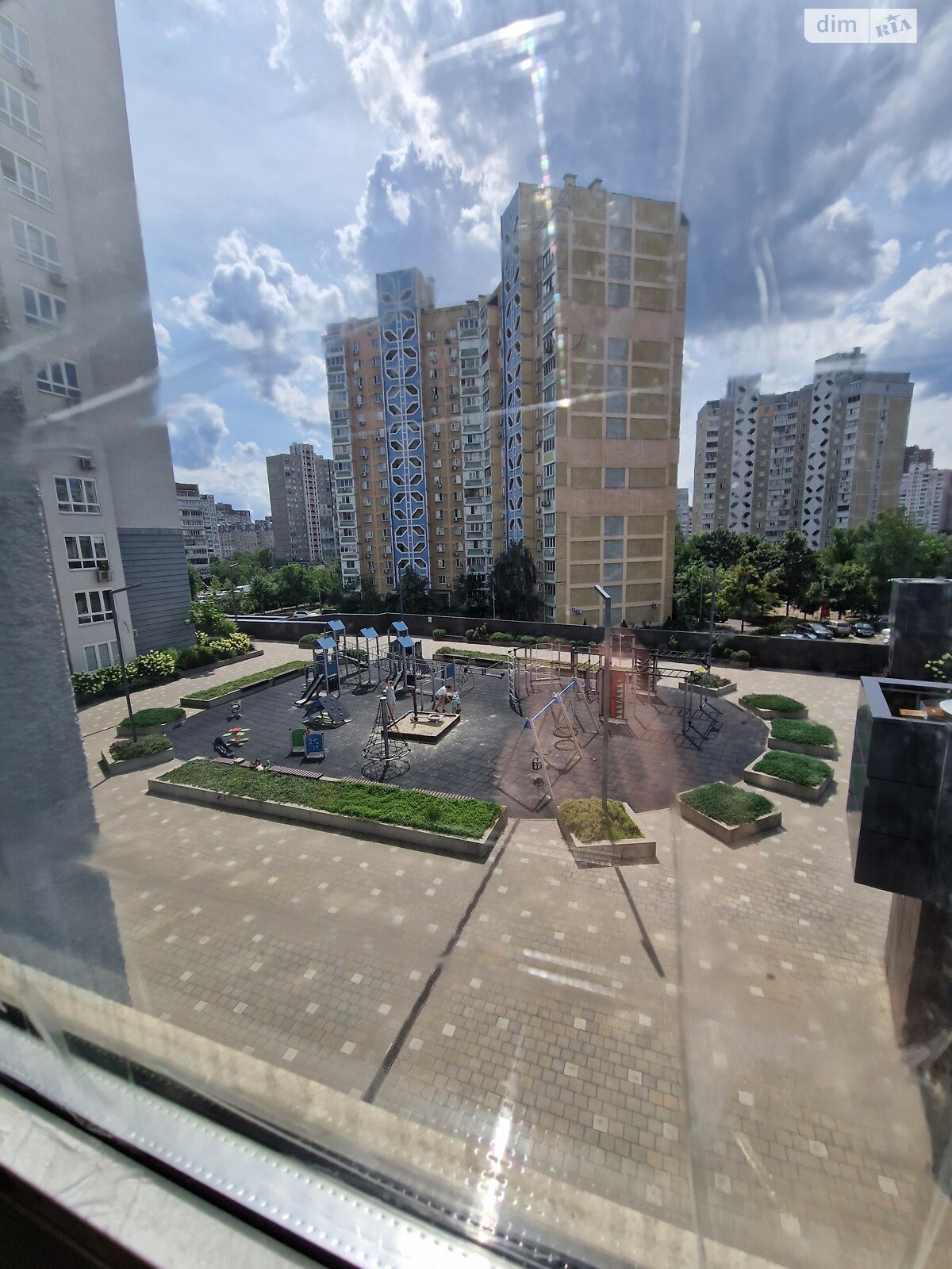 Продажа двухкомнатной квартиры в Киеве, на ул. Драгоманова 10, район Дарницкий фото 1 Продажа двухкомнатной квартиры в Киеве, на ул. Драгоманова 10, район Дарницкий фото 1