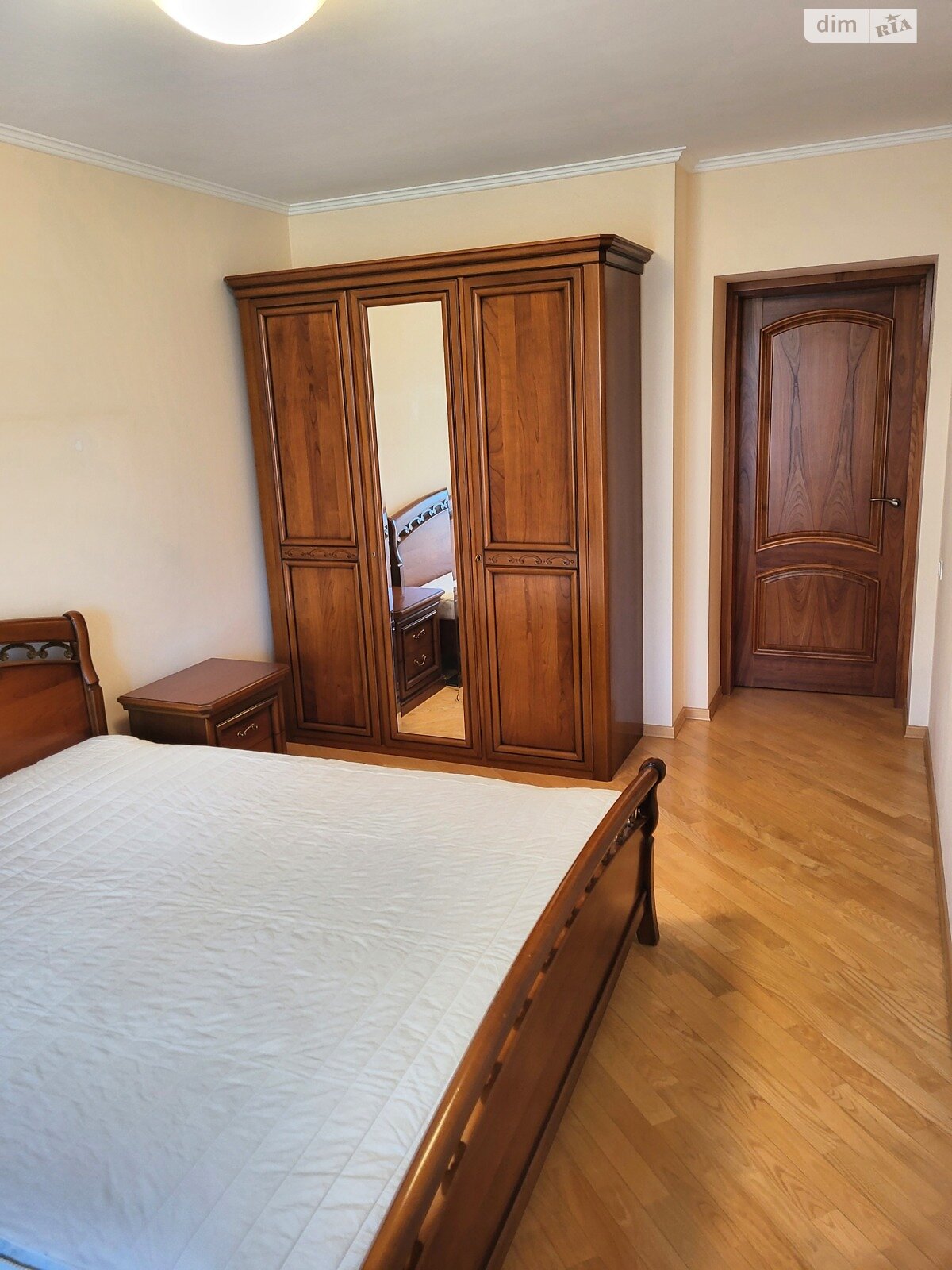 Продажа трехкомнатной квартиры в Киеве, на ул. Драгоманова 17, район Дарницкий фото 1 Продажа трехкомнатной квартиры в Киеве, на ул. Драгоманова 17, район Дарницкий фото 1