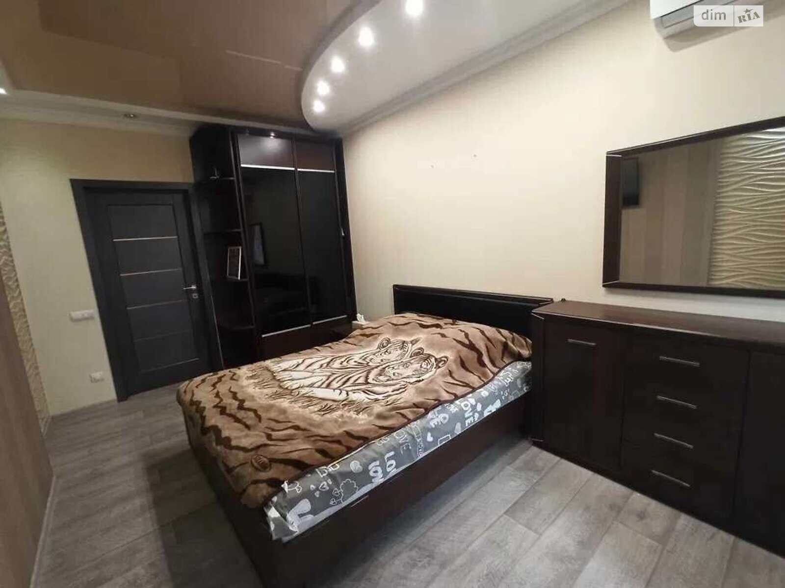 Продаж двокімнатної квартири в Києві, на вул. Драгоманова 2, район Дарницький фото 1 Продаж двокімнатної квартири в Києві, на вул. Драгоманова 2, район Дарницький фото 1