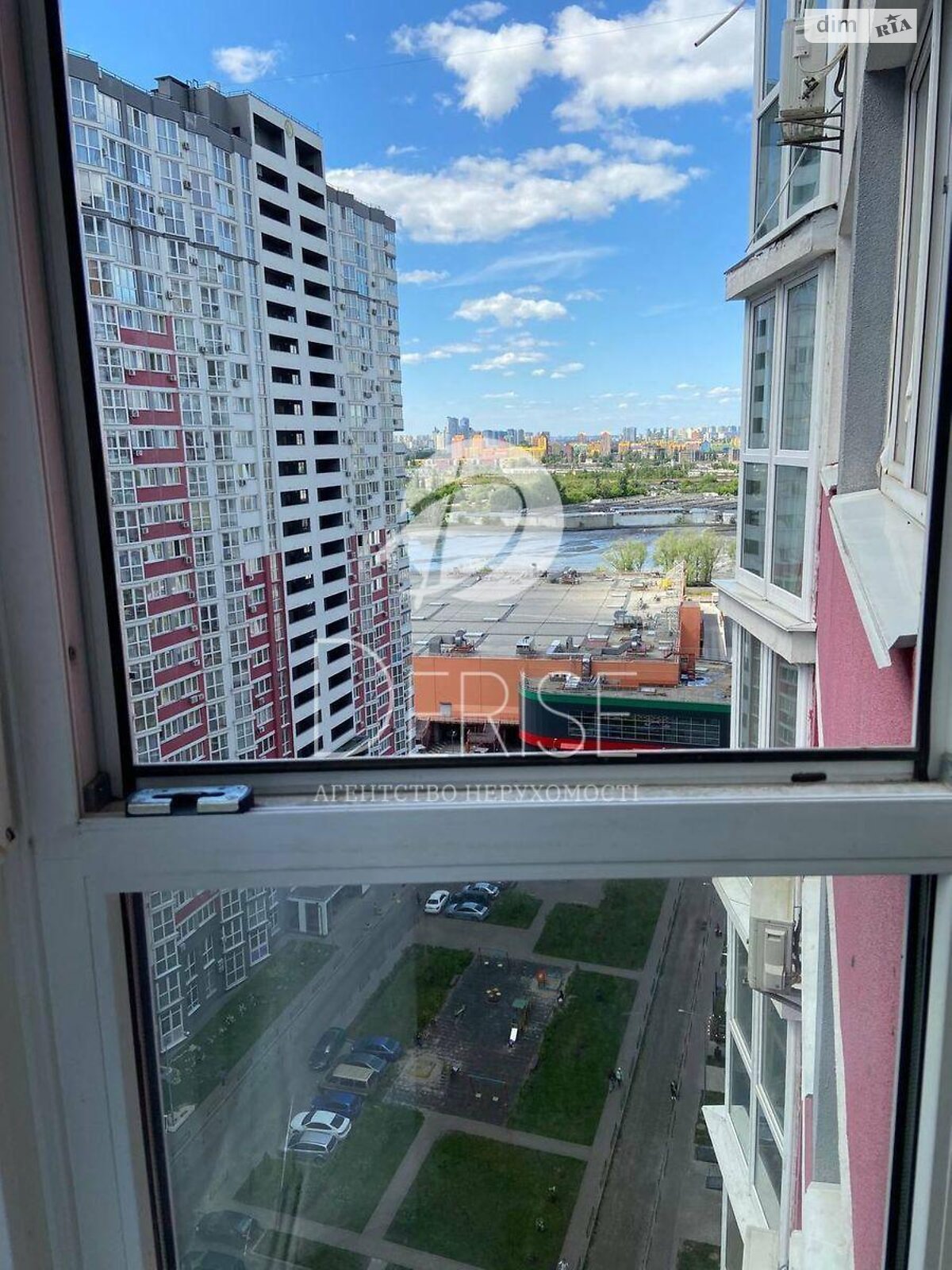 Продажа однокомнатной квартиры в Киеве, на ул. Драгоманова 2А, район Дарницкий фото 1 Продажа однокомнатной квартиры в Киеве, на ул. Драгоманова 2А, район Дарницкий фото 1
